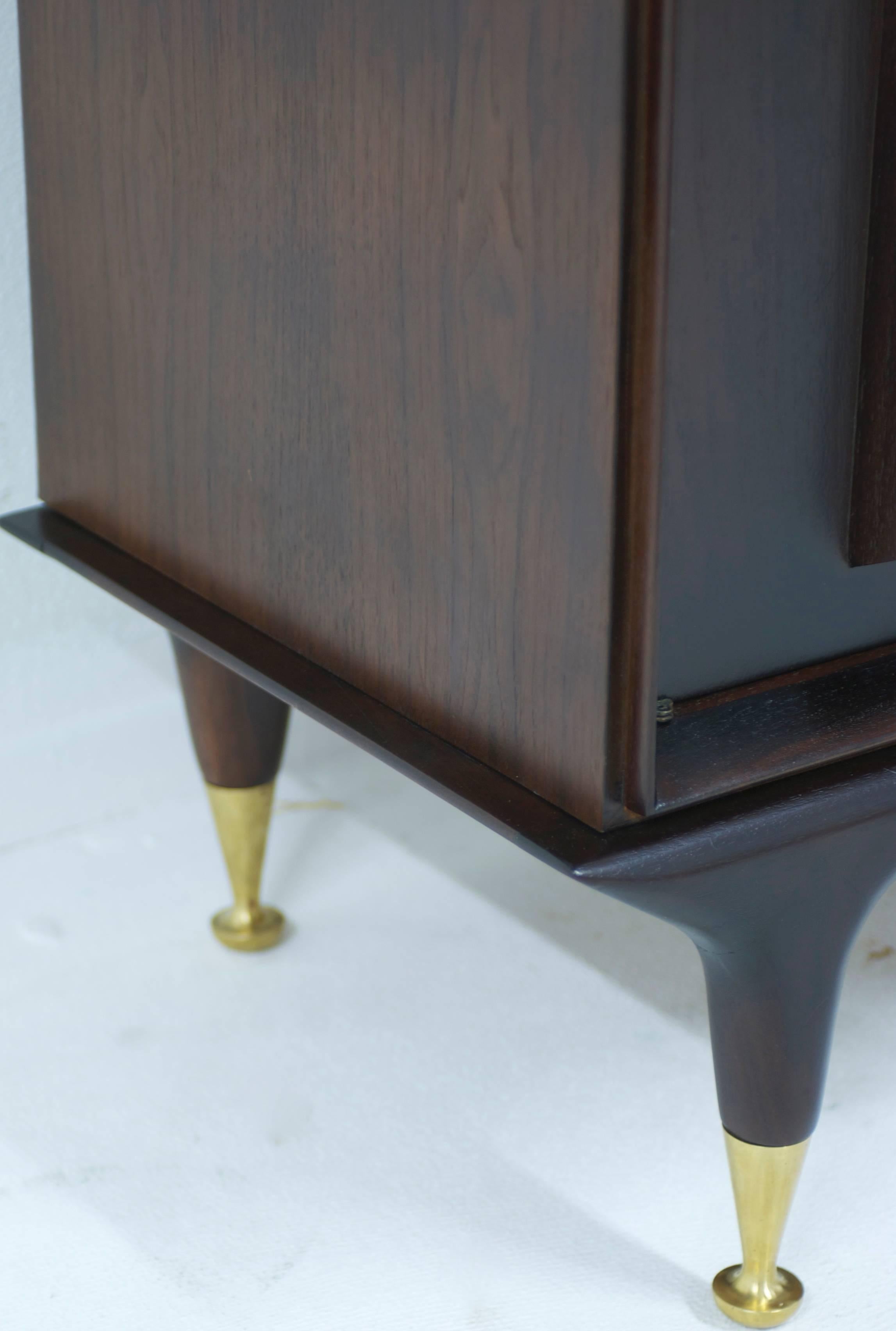 American Pair of Mahogany and Brass Mid-Century Nightstands