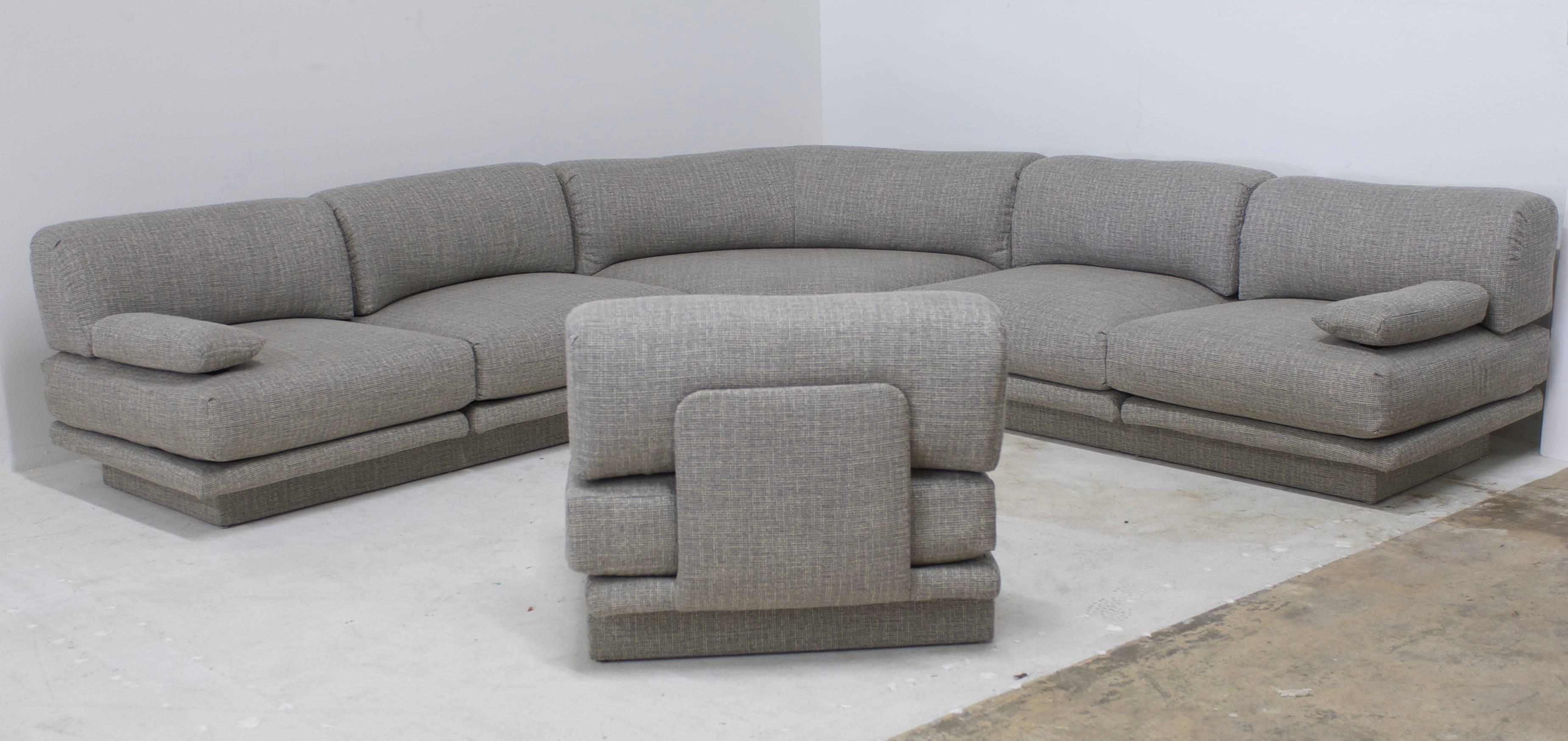 1970s Sculptural Sectional Sofa In Excellent Condition In Palm Springs, CA