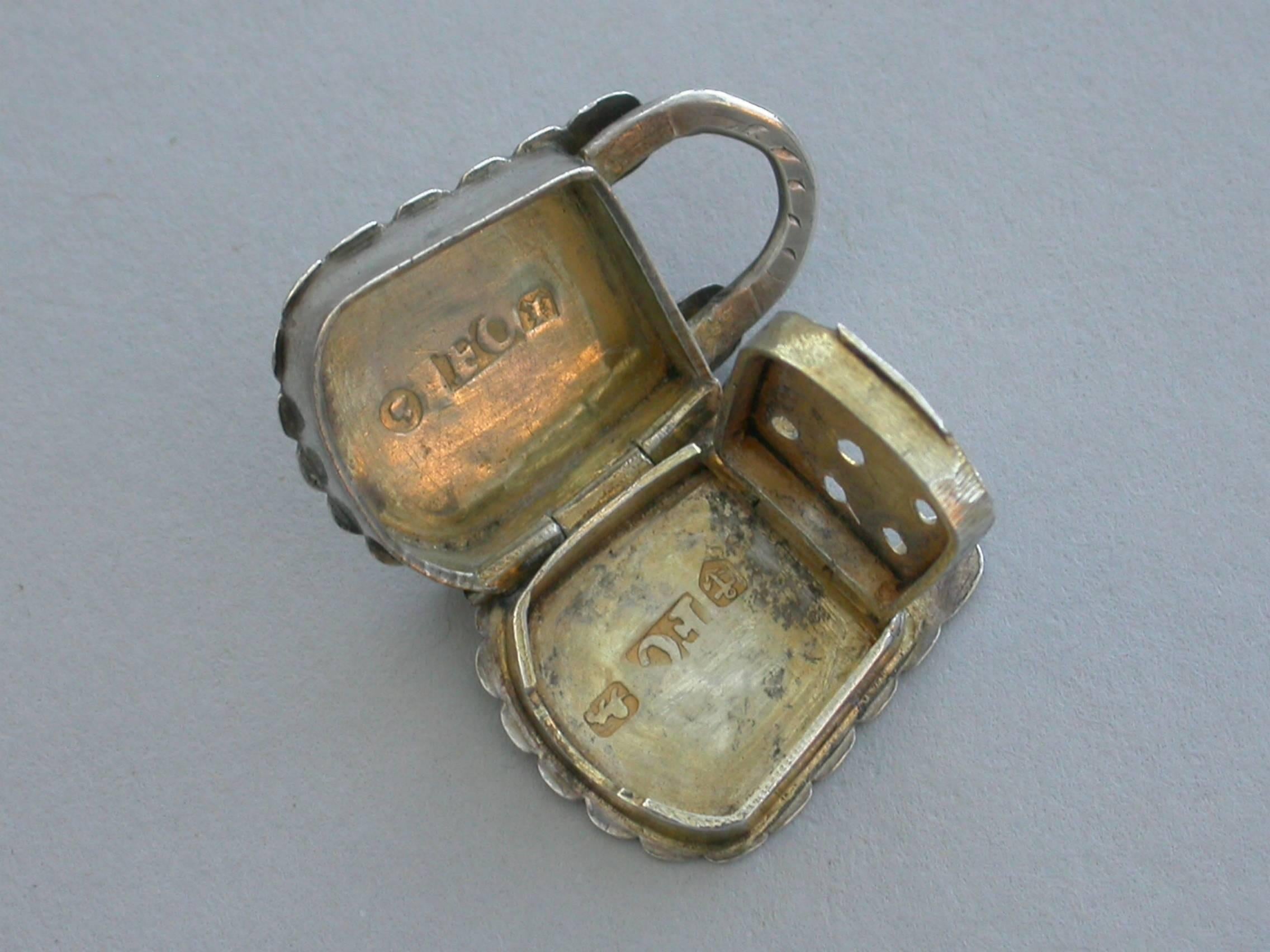 Victorian Antique Novelty Silver Miniature Padlock Vinaigrette 1846  4