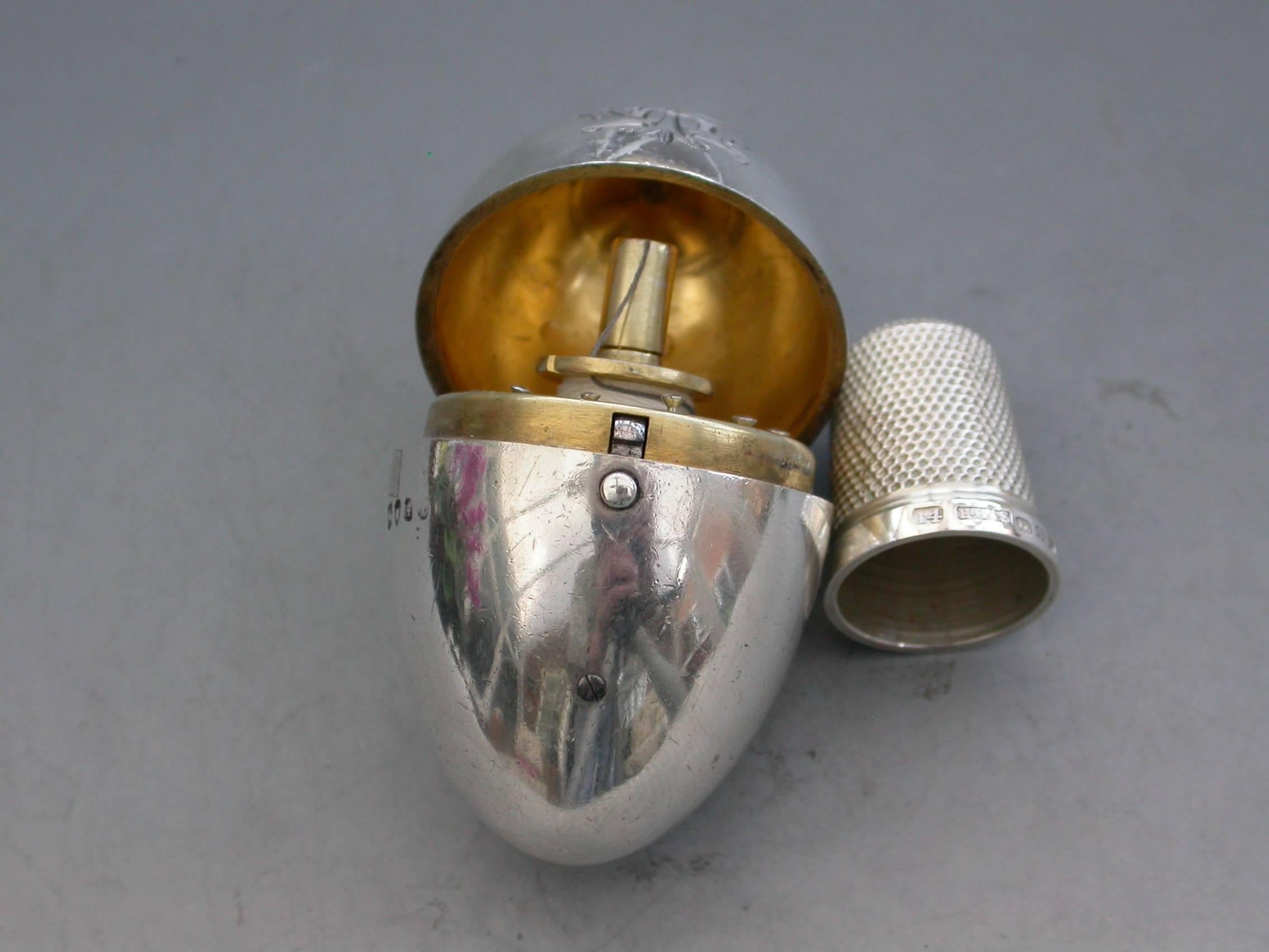 19th Century Victorian Silver Egg Shaped Sewing Etui Viscounts Cypher by H W Dee, 1891 For Sale