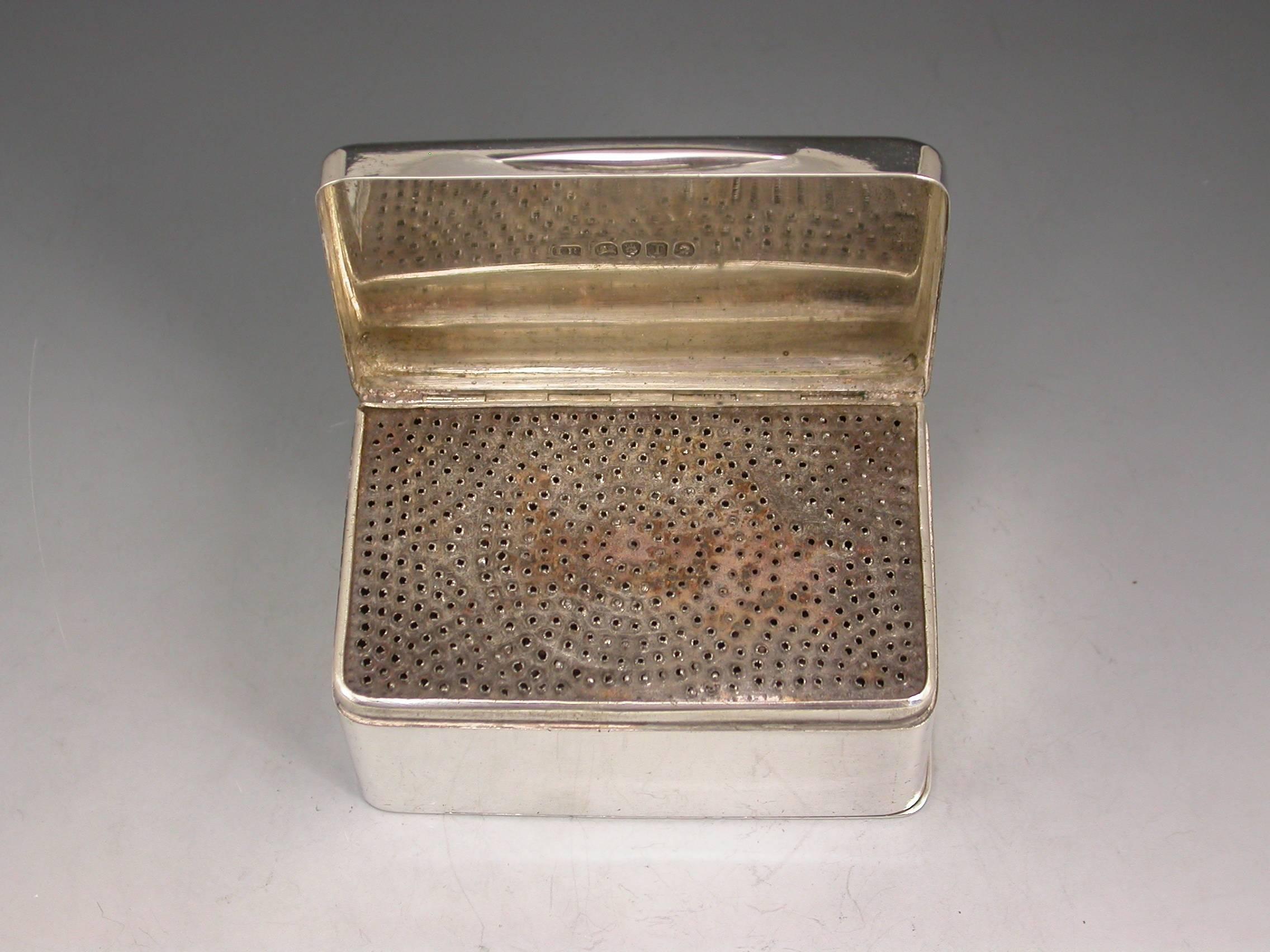 Large George III Silver Nutmeg Grater by John Reily, London, 1814 2