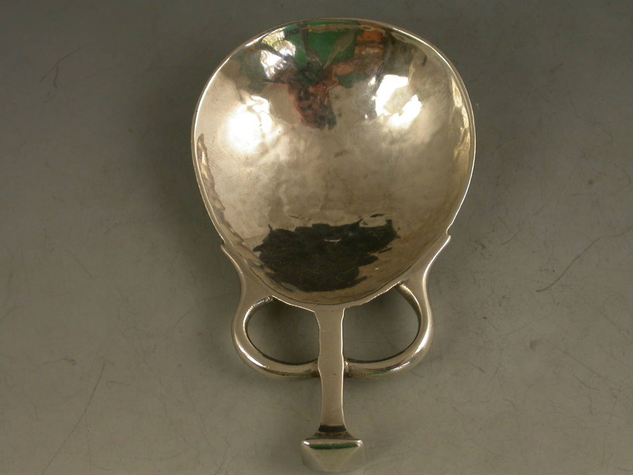 George V Silver, Arts & Crafts Style Caddy Spoon by A E Jones, 1919 For Sale 2