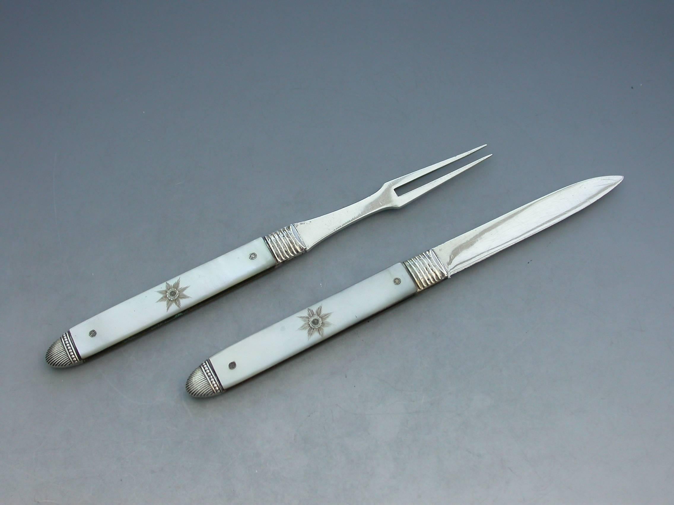 19th Century Pair of George III Cased Silver and Mother-of-pearl Folding Fruit Knife and Fork