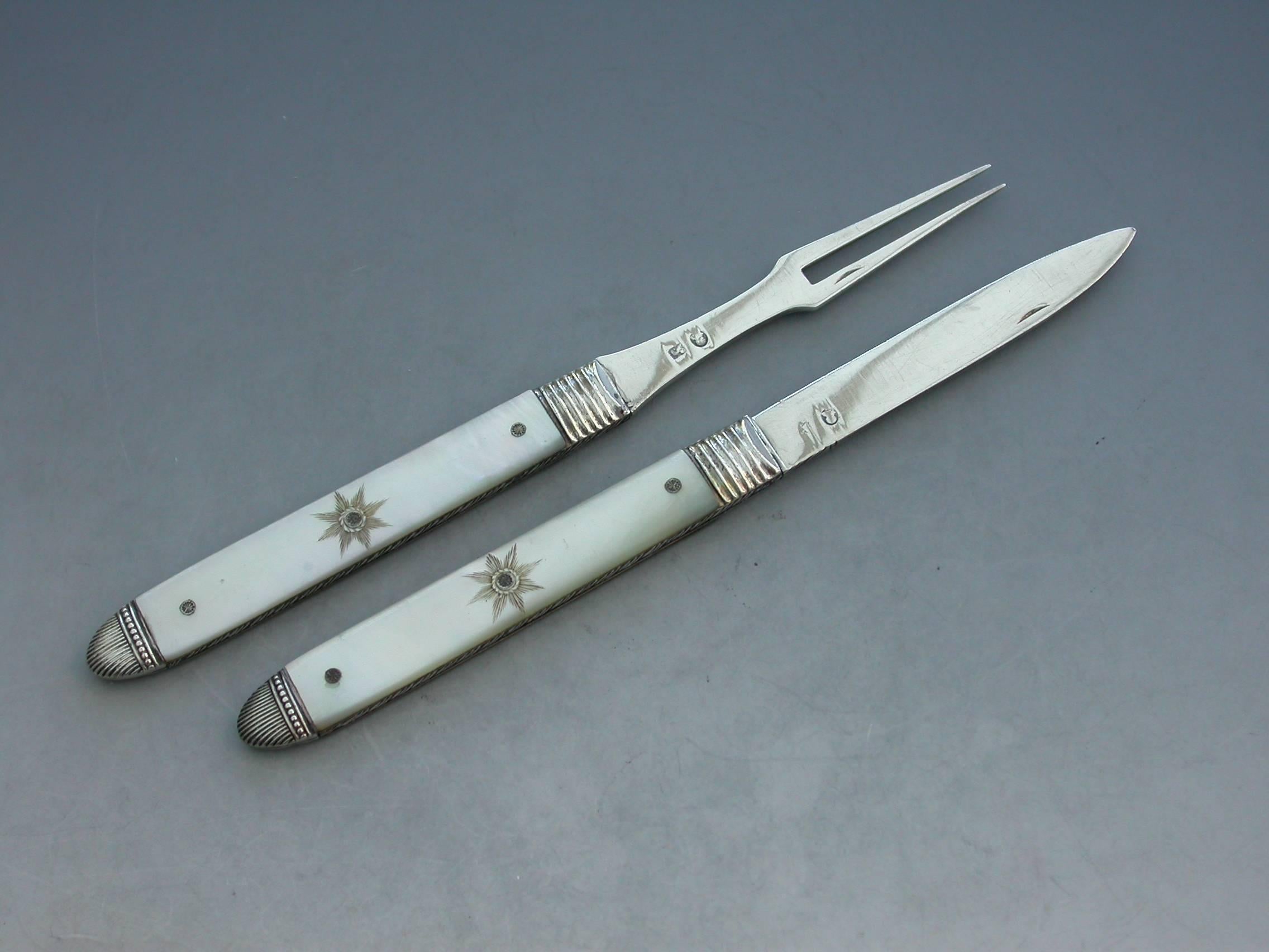 Pair of George III Cased Silver and Mother-of-pearl Folding Fruit Knife and Fork 1
