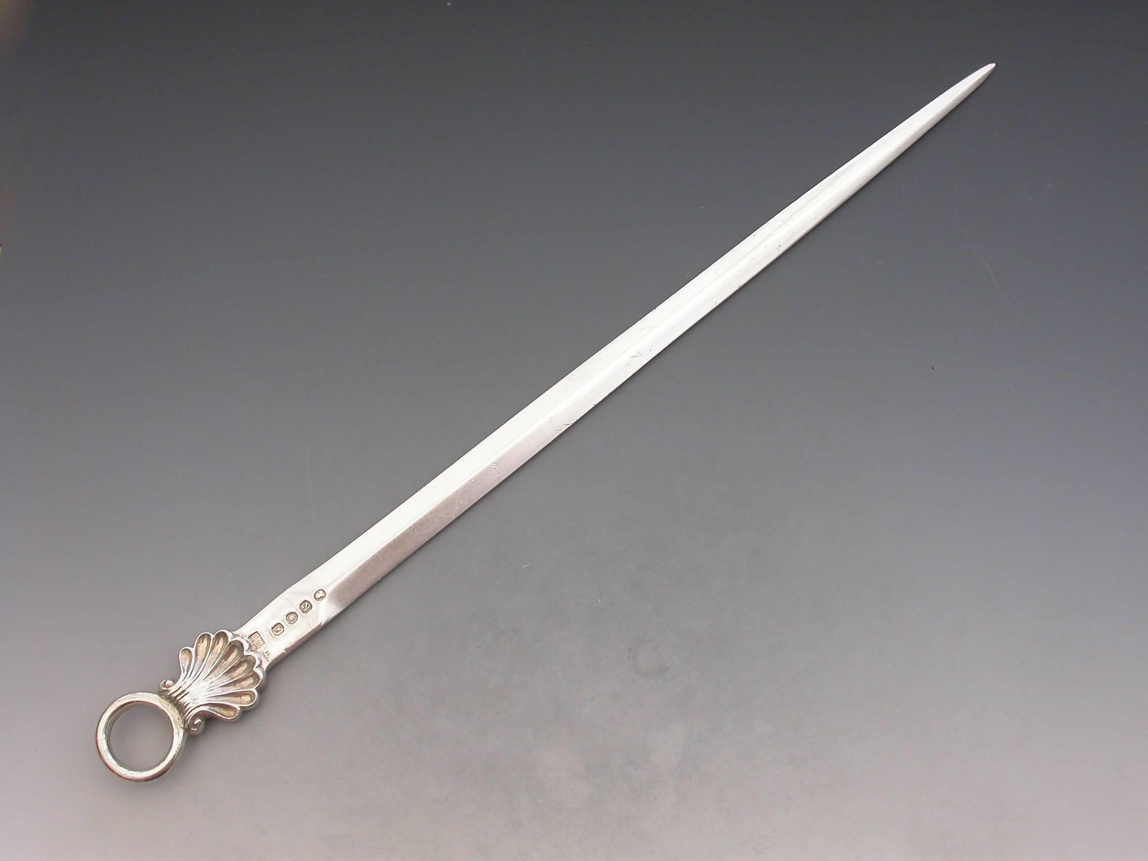 George III Heavy Cast Antique Silver Shell and Ring Meat Skewer 3