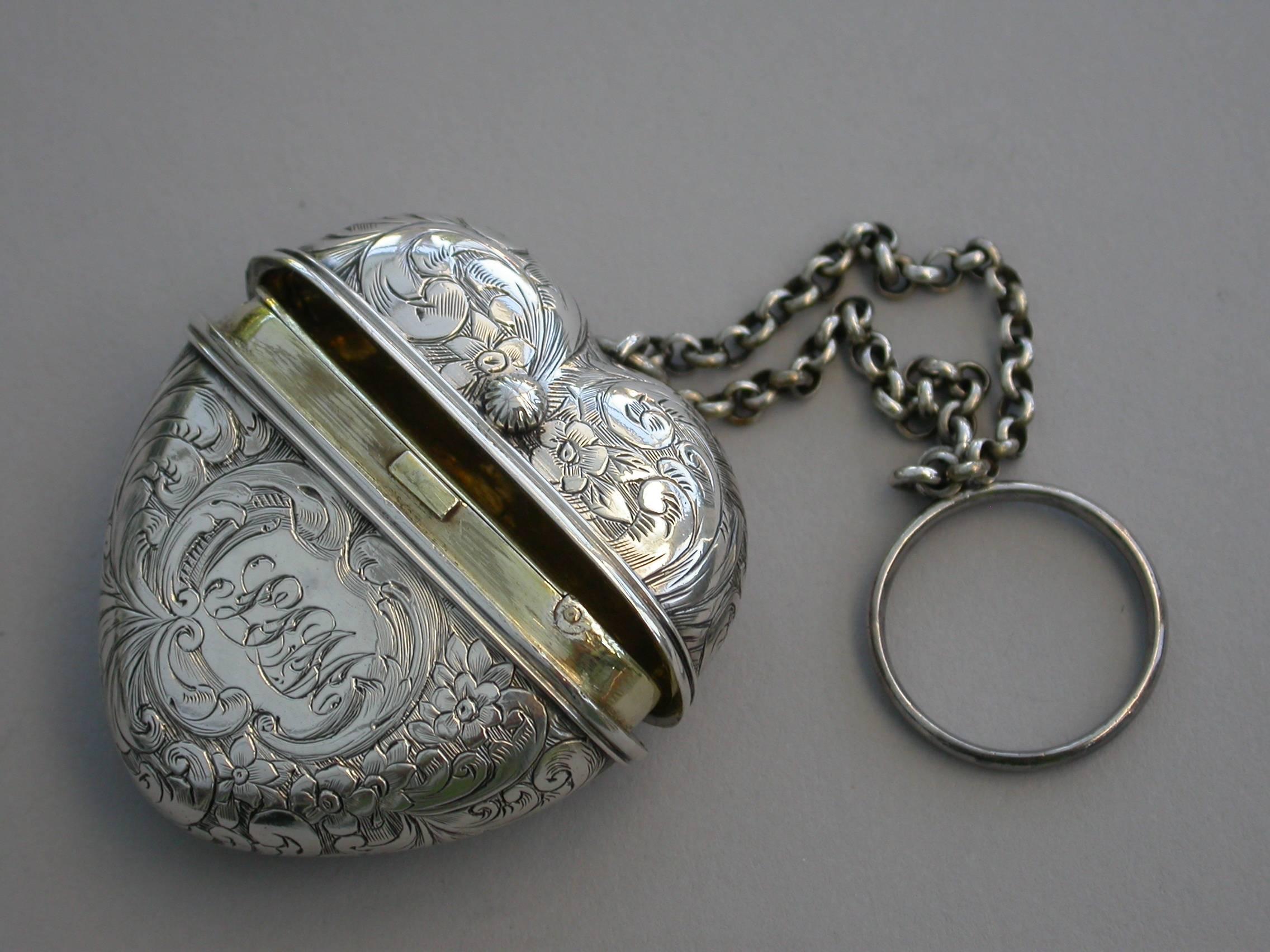Victorian Antique Silver Heart Shaped Vinaigrette, Rawlings & Summers, 1852 3