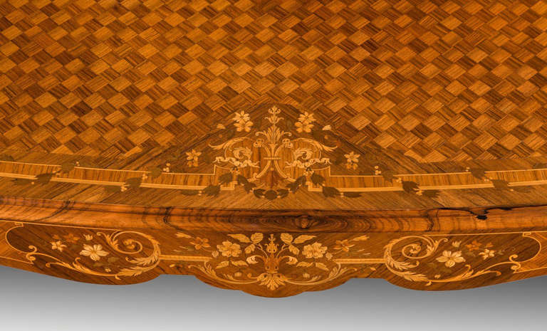 Napoleon III Rosewood and Marquetry Writing Table In Excellent Condition In Lymington, Hampshire