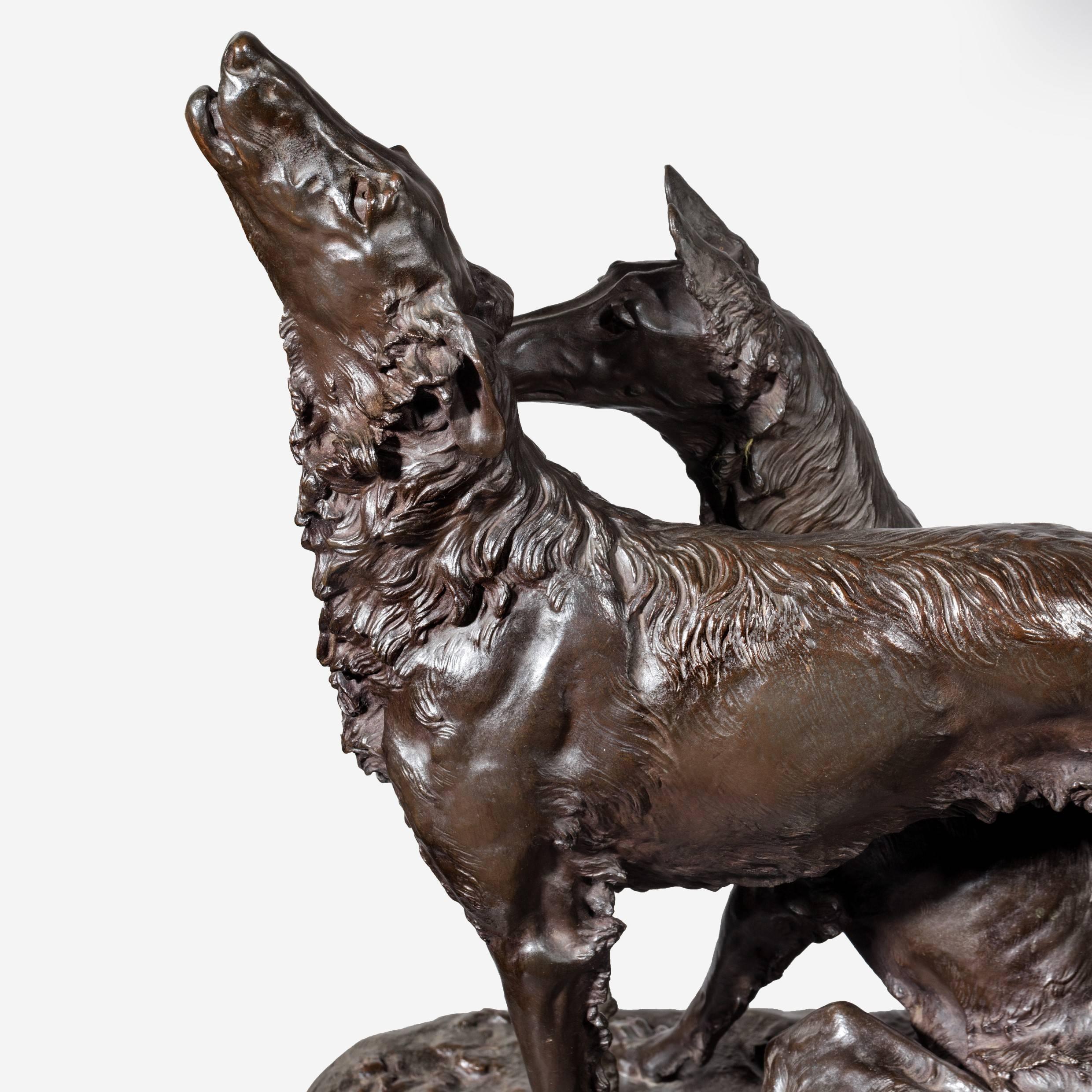 XIXe siècle Groupe de deux chiens de chasse en bronze patiné de Mark Thomas en vente