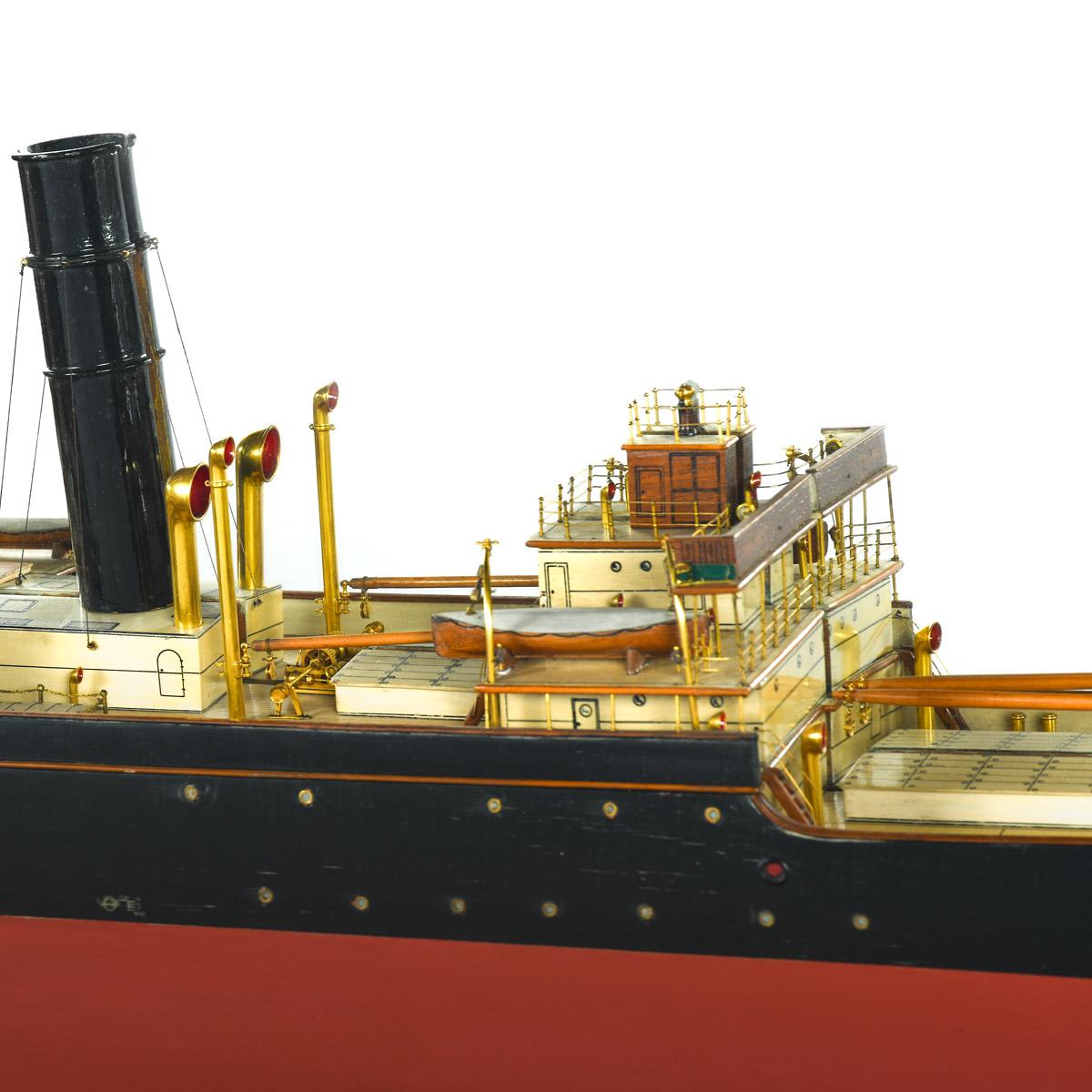 Modèle de construction du cargo S. S. Tamaqua, présenté dans un beau coffret en vente 2