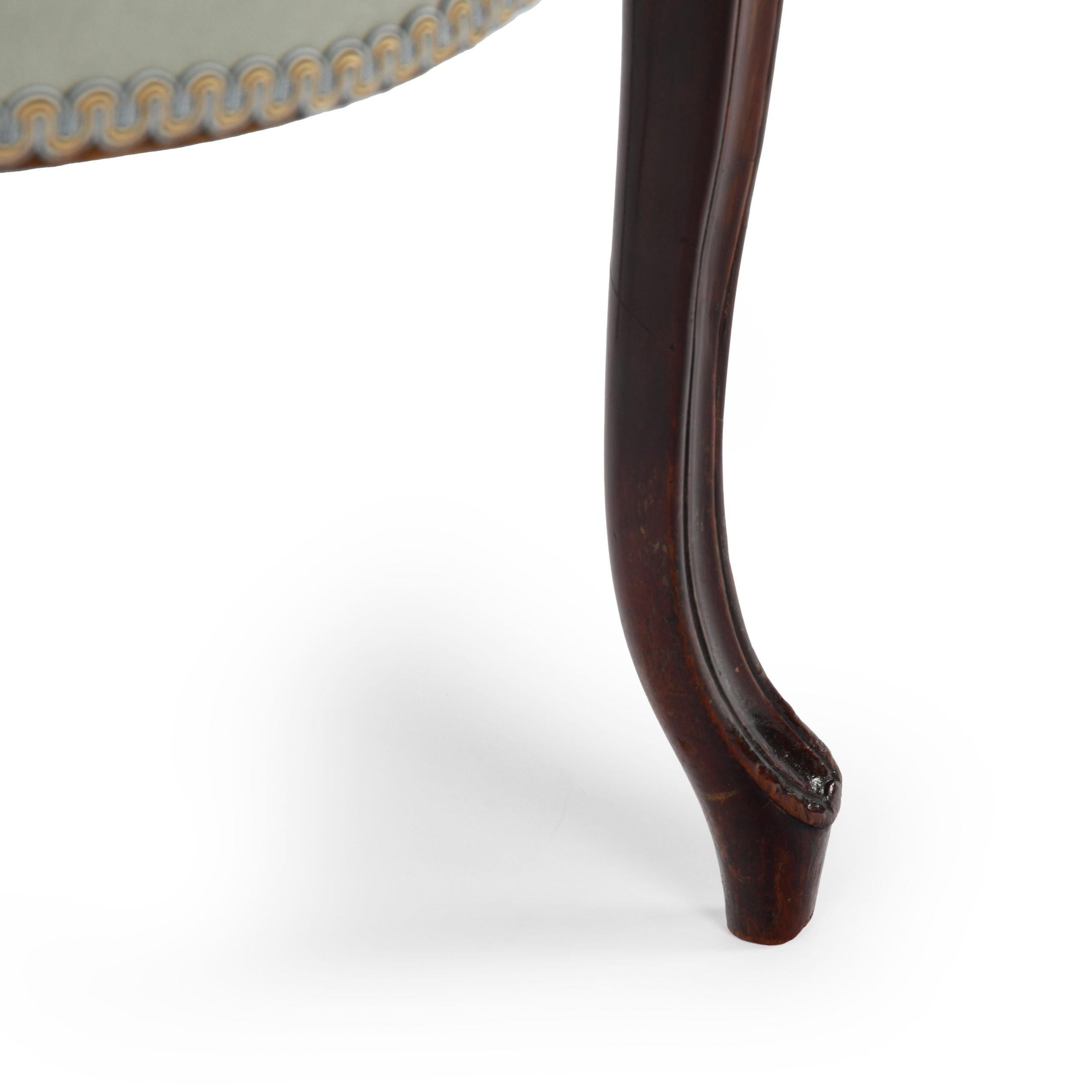 Excepcional conjunto de doce sillones Jorge III de color francés Hepplewhite en venta 2