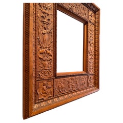 Cornice rinascimentale italiana, metà del XIX secolo. Wood intagliato, firmato J. GARINO