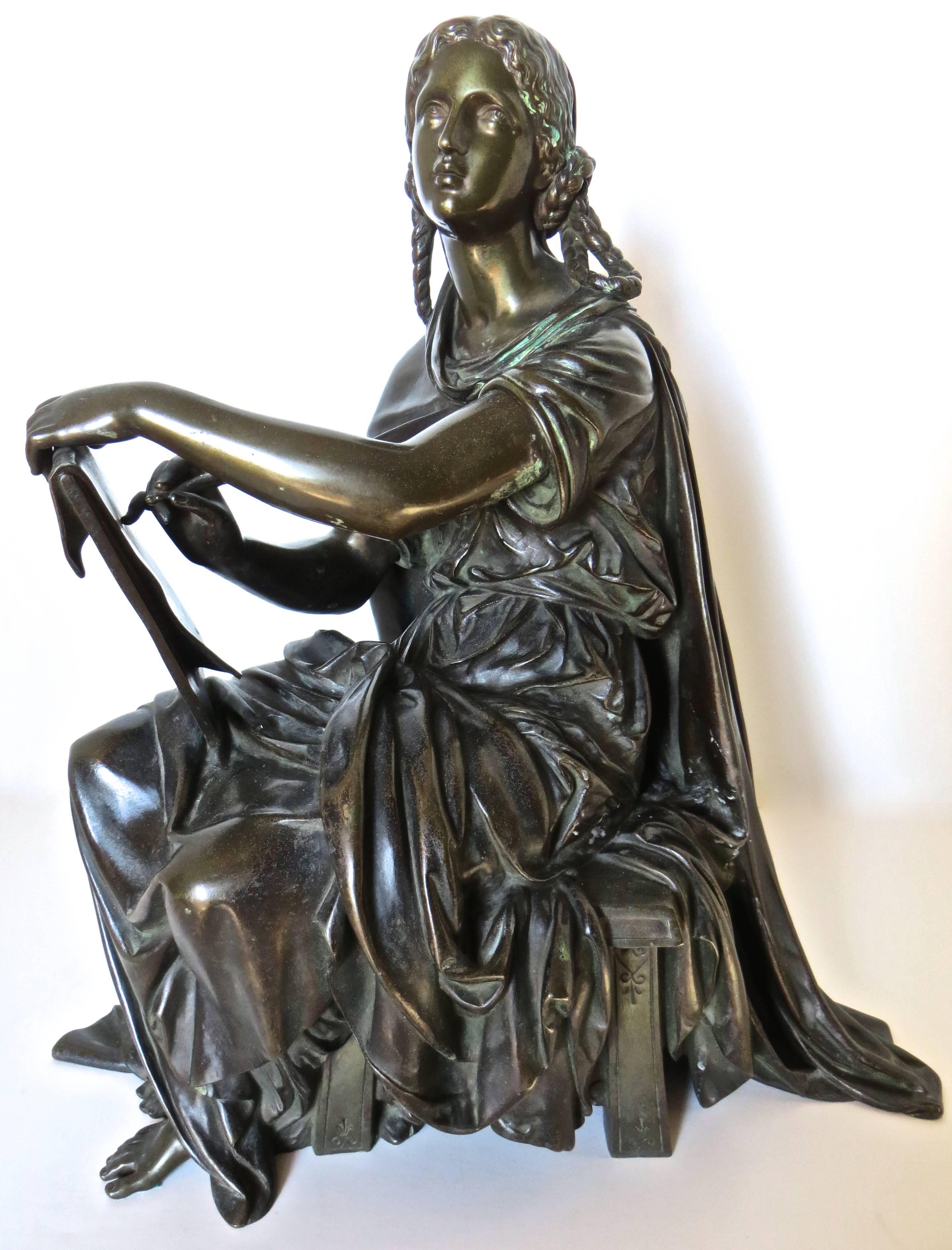 Ferronnerie Figure d'une femme assise en bronze du 19e siècle représentant une étudiante ou une érudite par Moreau en vente