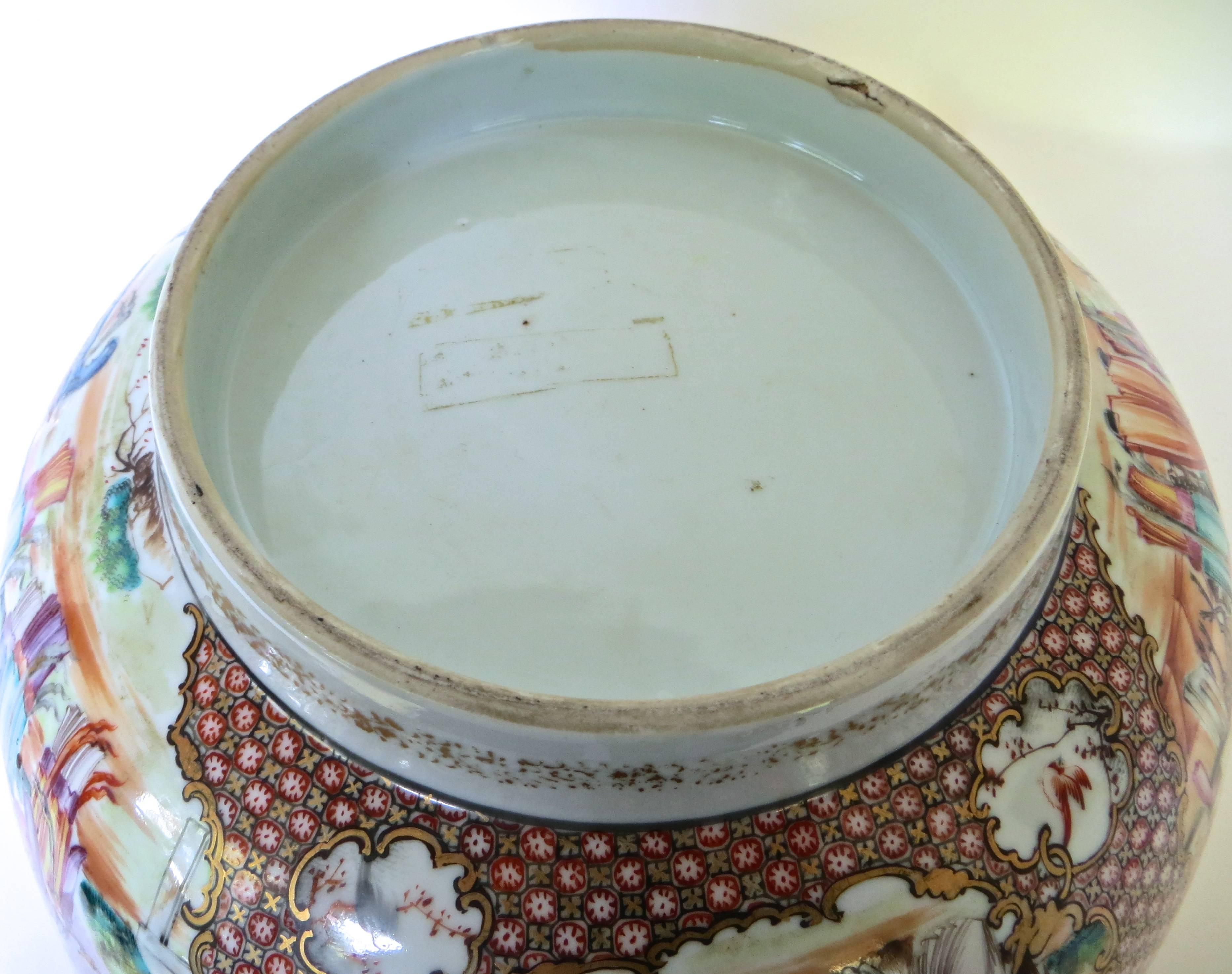 Late 18th Century Fine Chinese Export Famille Rose Punch Bowl, circa 18th Century