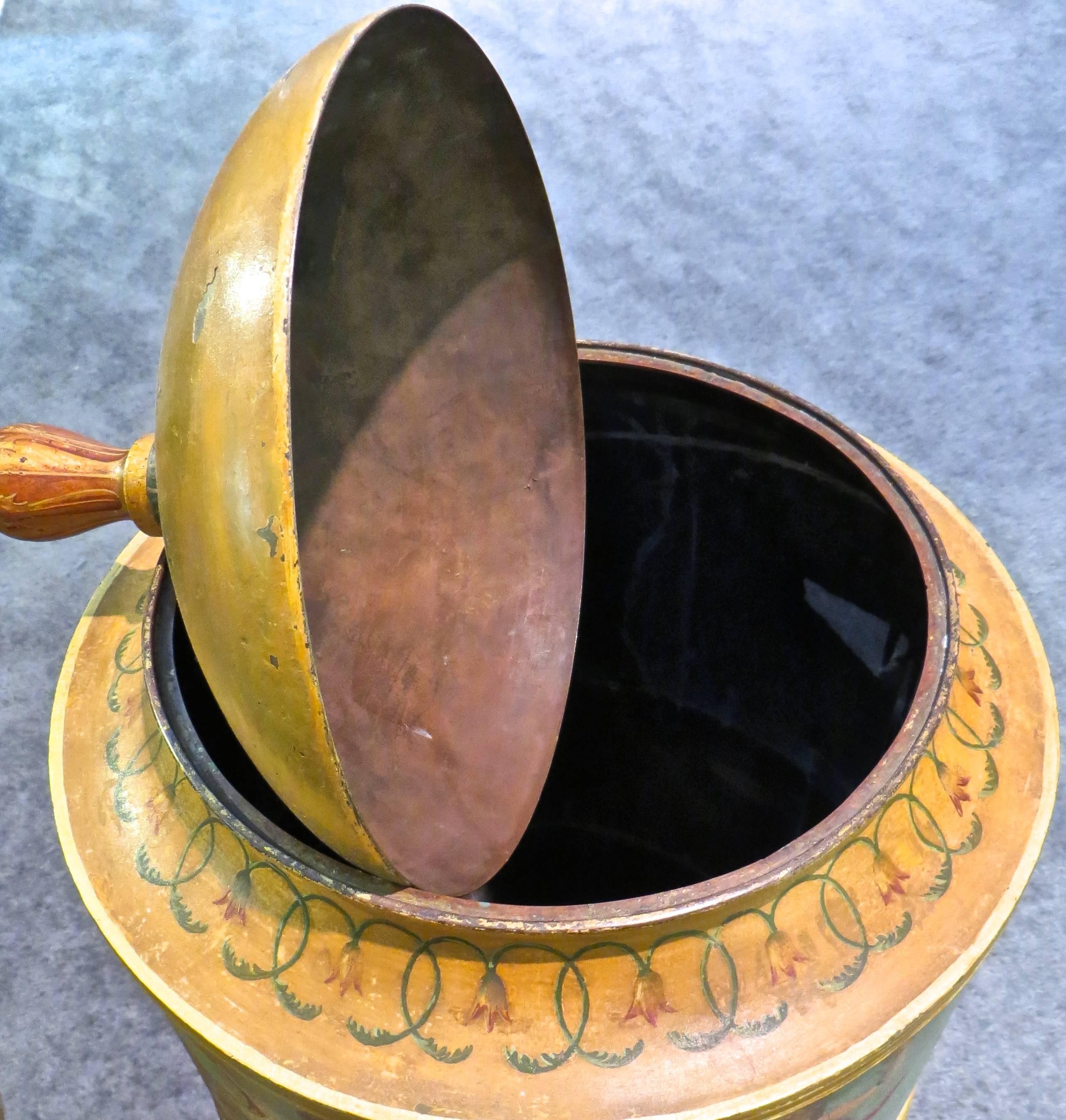 Paar Urnen aus dem 19. Jahrhundert 'Japanisches Zinn und Kupfer'. im Angebot 3