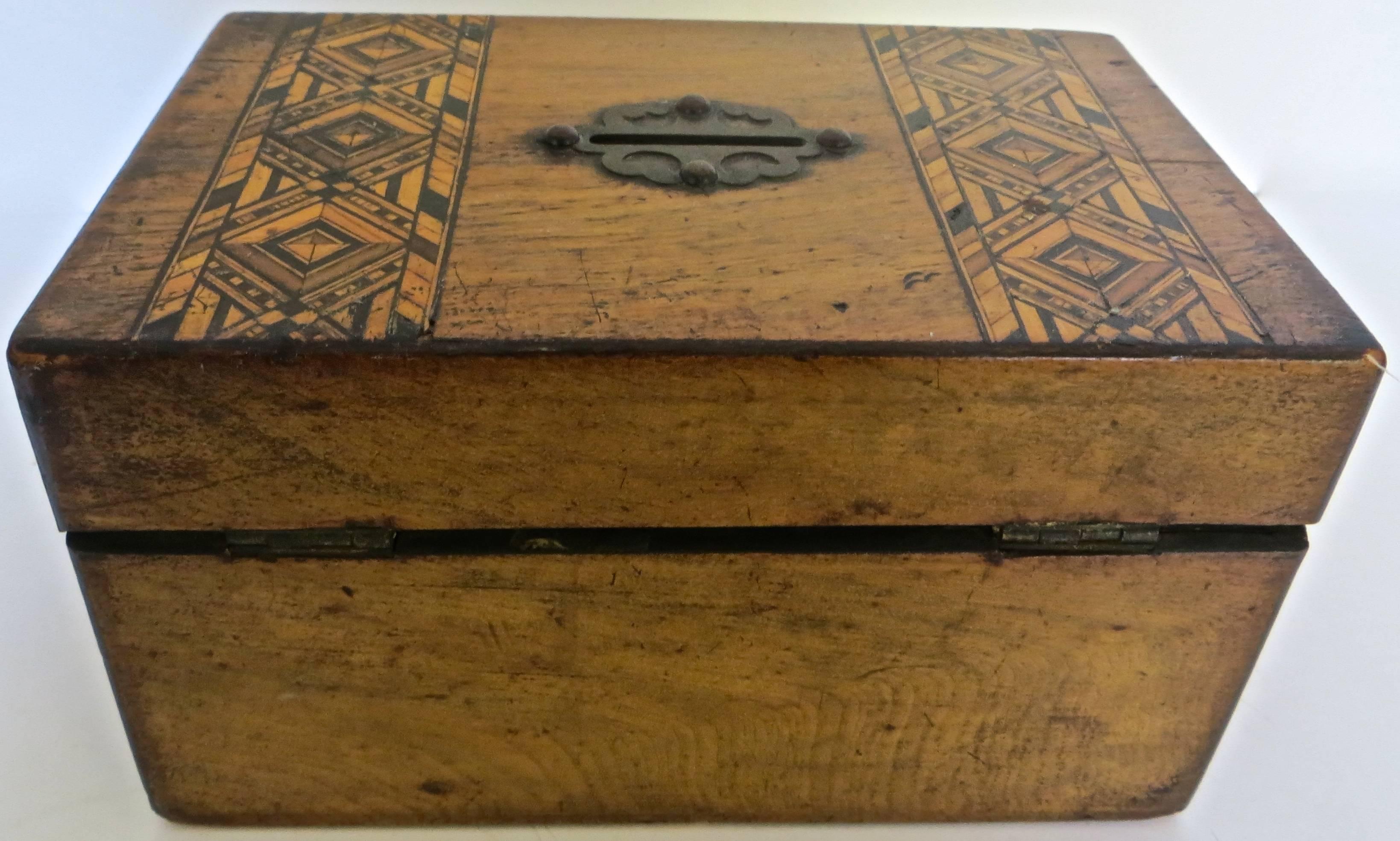 Tirelire de boîtes mortes Tunbridge, vers les années 1870 Bon état - En vente à Incline Village, NV