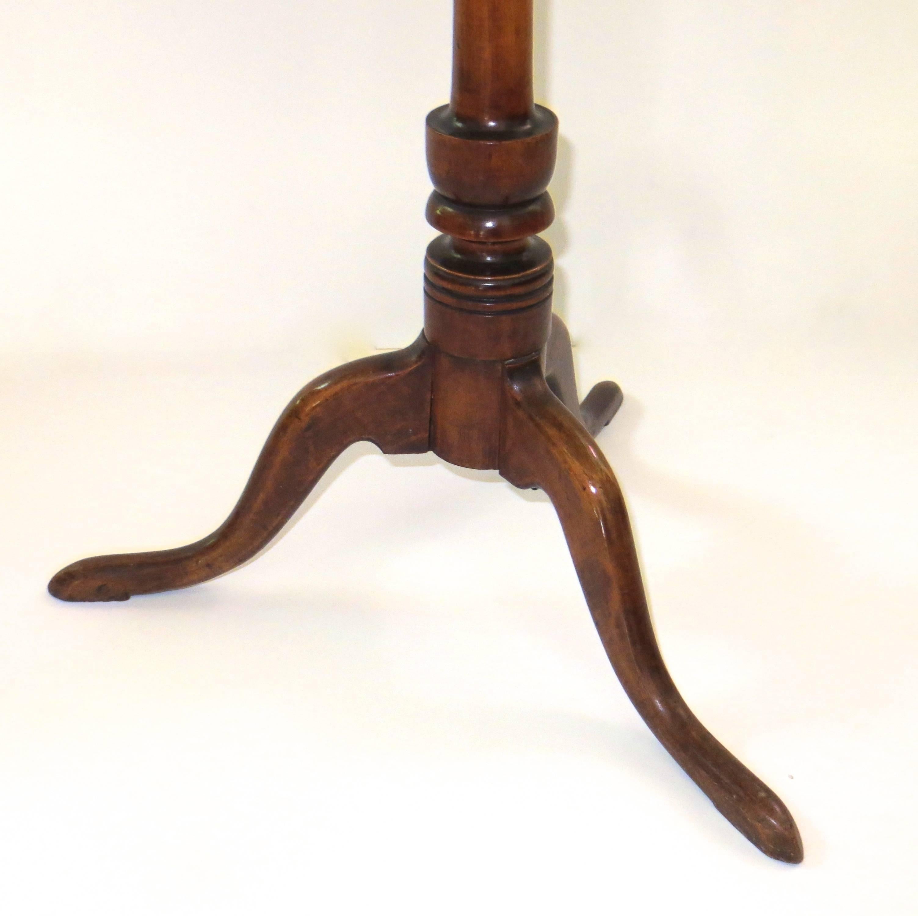 Late 18th Century 18th Century American Queen Anne Candle Stand, circa 1775 For Sale