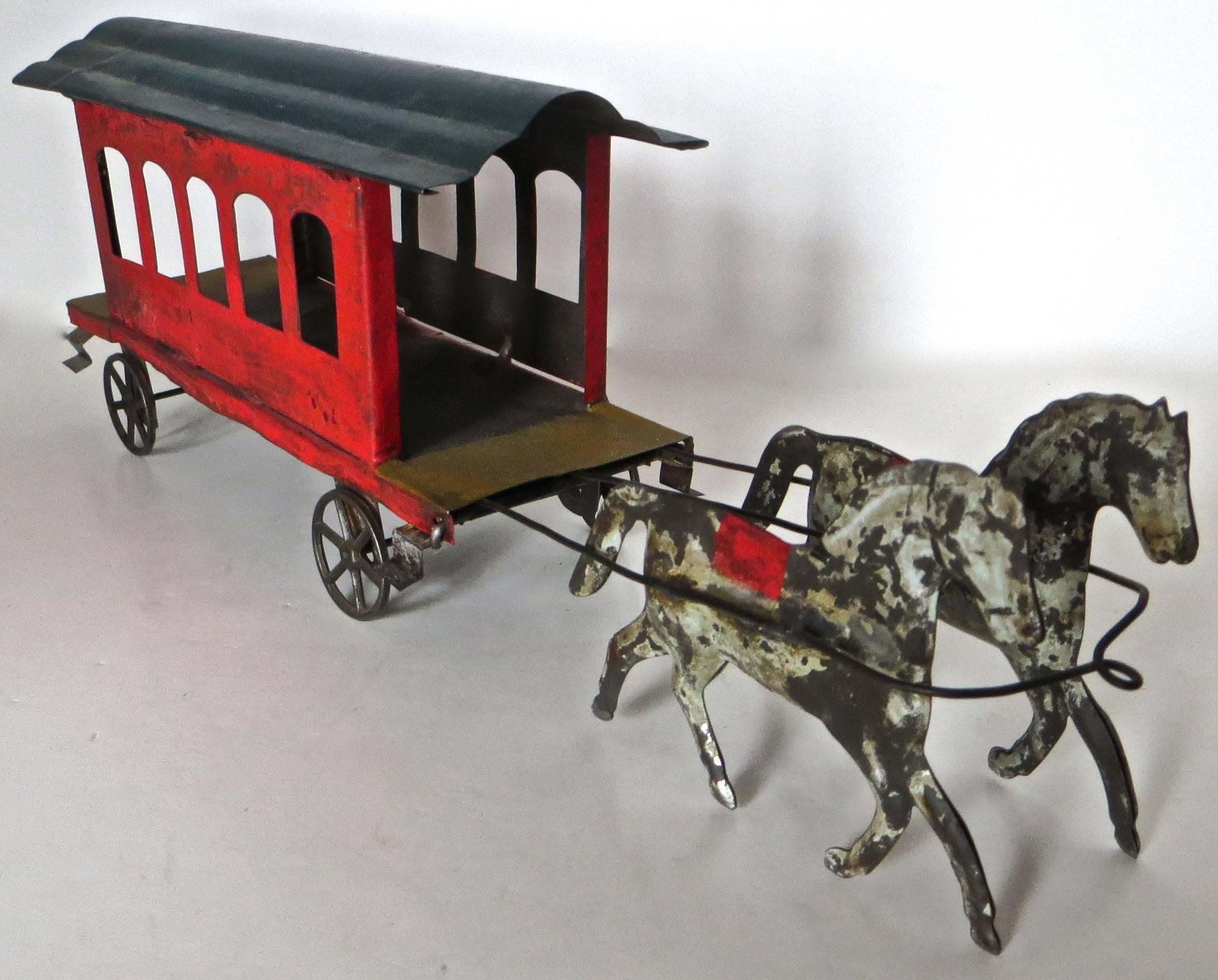 Amerikanischer Zinn-Spielzeugwagen, um 1880 (19. Jahrhundert) im Angebot