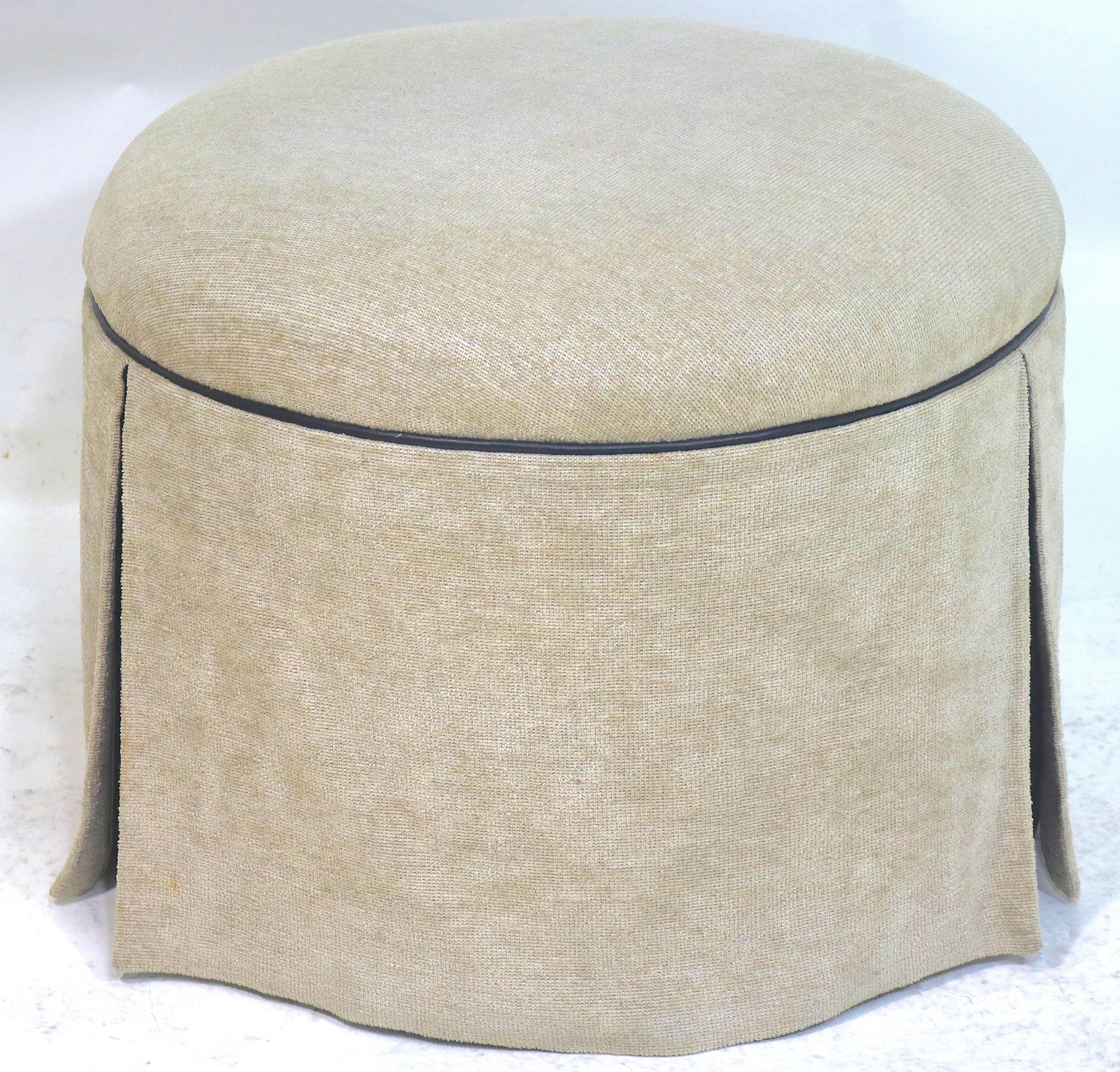 Vintage Contemporary Biedermeier Lounge Chairs, Donghia Linen Chenille/Leather For Sale 7
