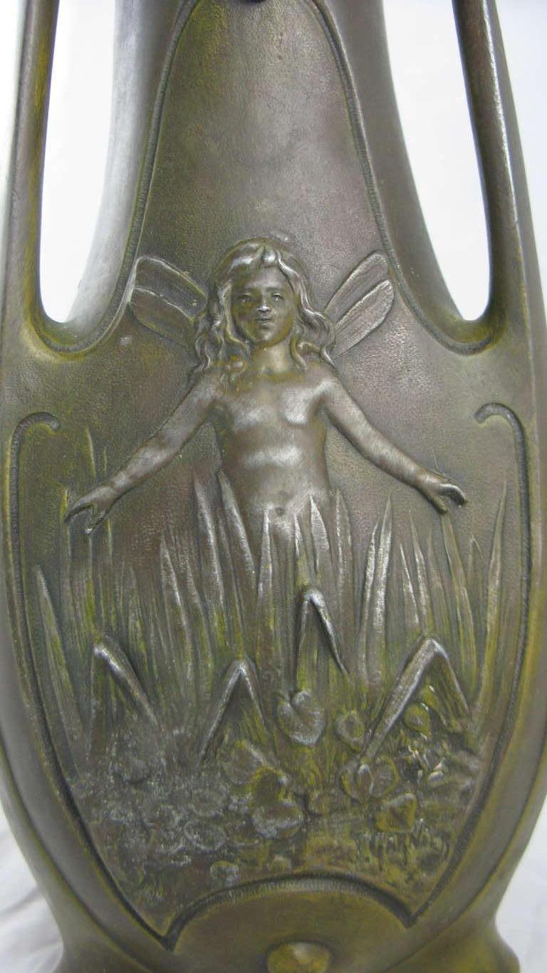 circa 1898 Tycoon's Winged Fairies Art Nouveau Bronze Vase-  In Excellent Condition For Sale In West Palm Beach, FL