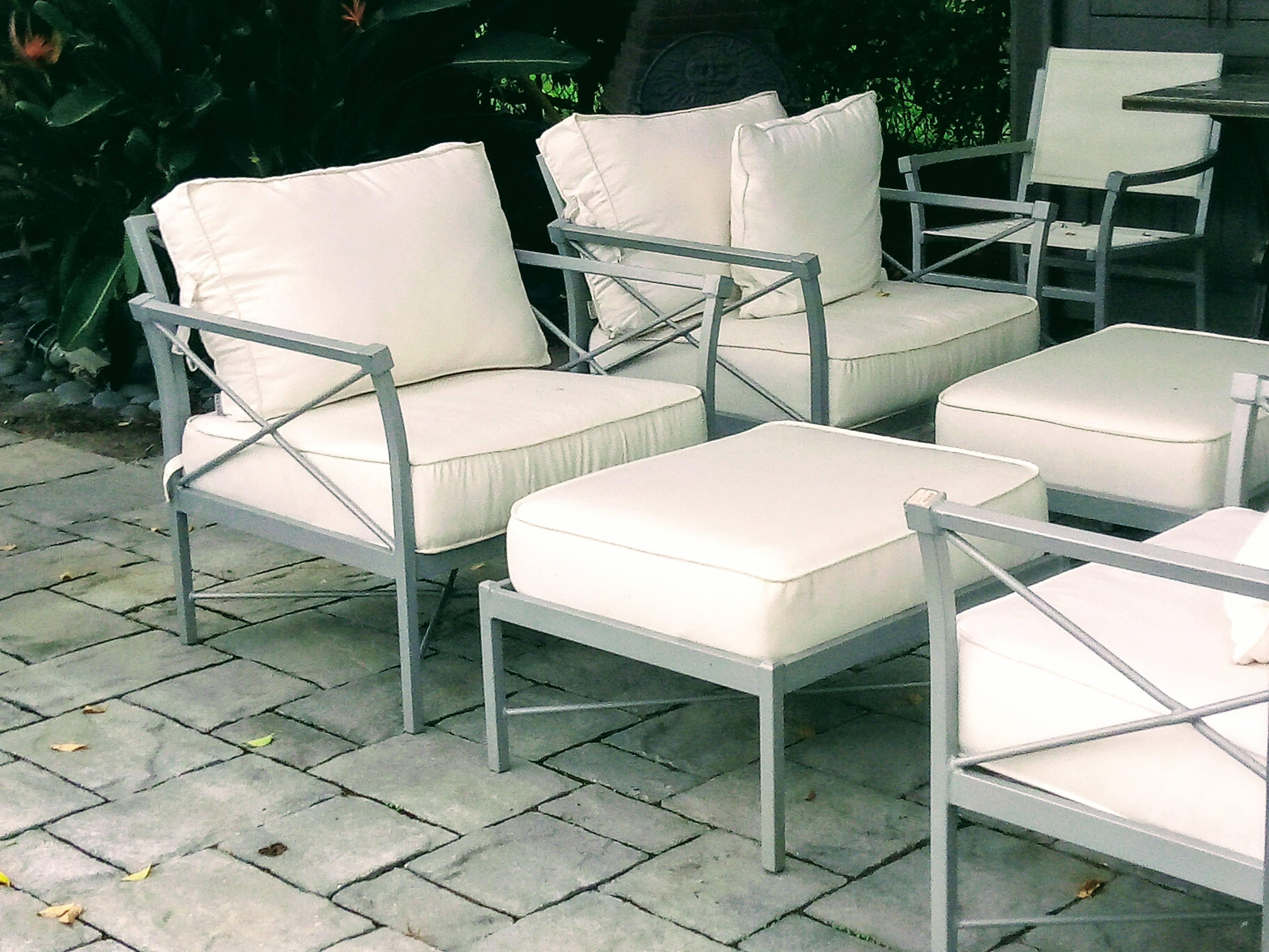 American MCM Set of 6- Garden Lounge Chairs and Two Ottoman-Chic X Design For Sale