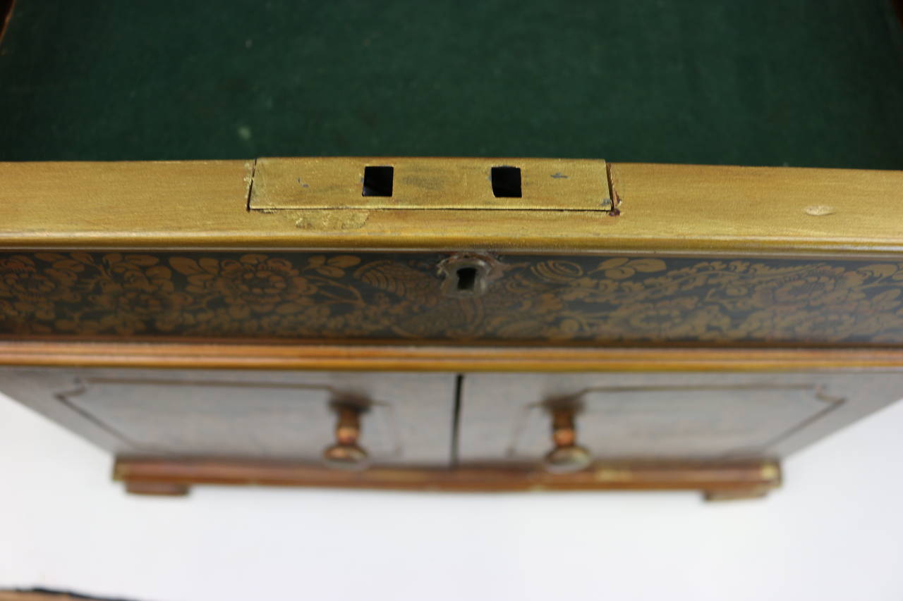 Wood Anglo Indian Table Chest Box with Mother of Pearl Inlay, circa 1800s For Sale