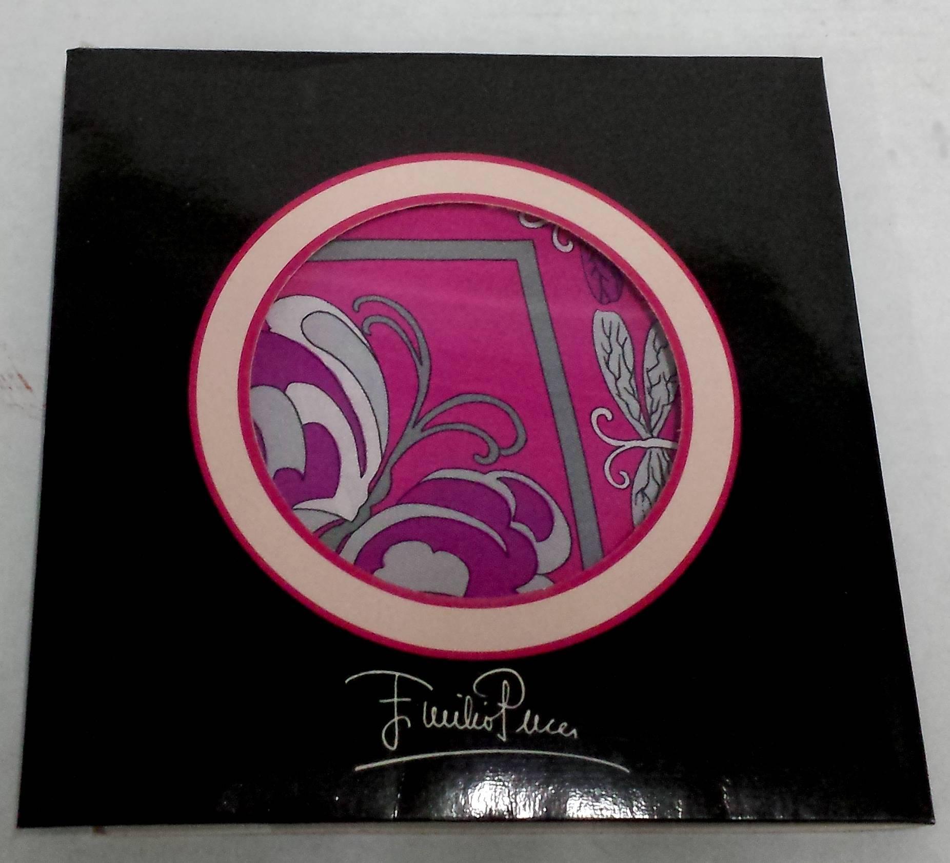 Lucious Emilio Pucci Signature Silk Scarf Never Worn and in Original Case For Sale 1