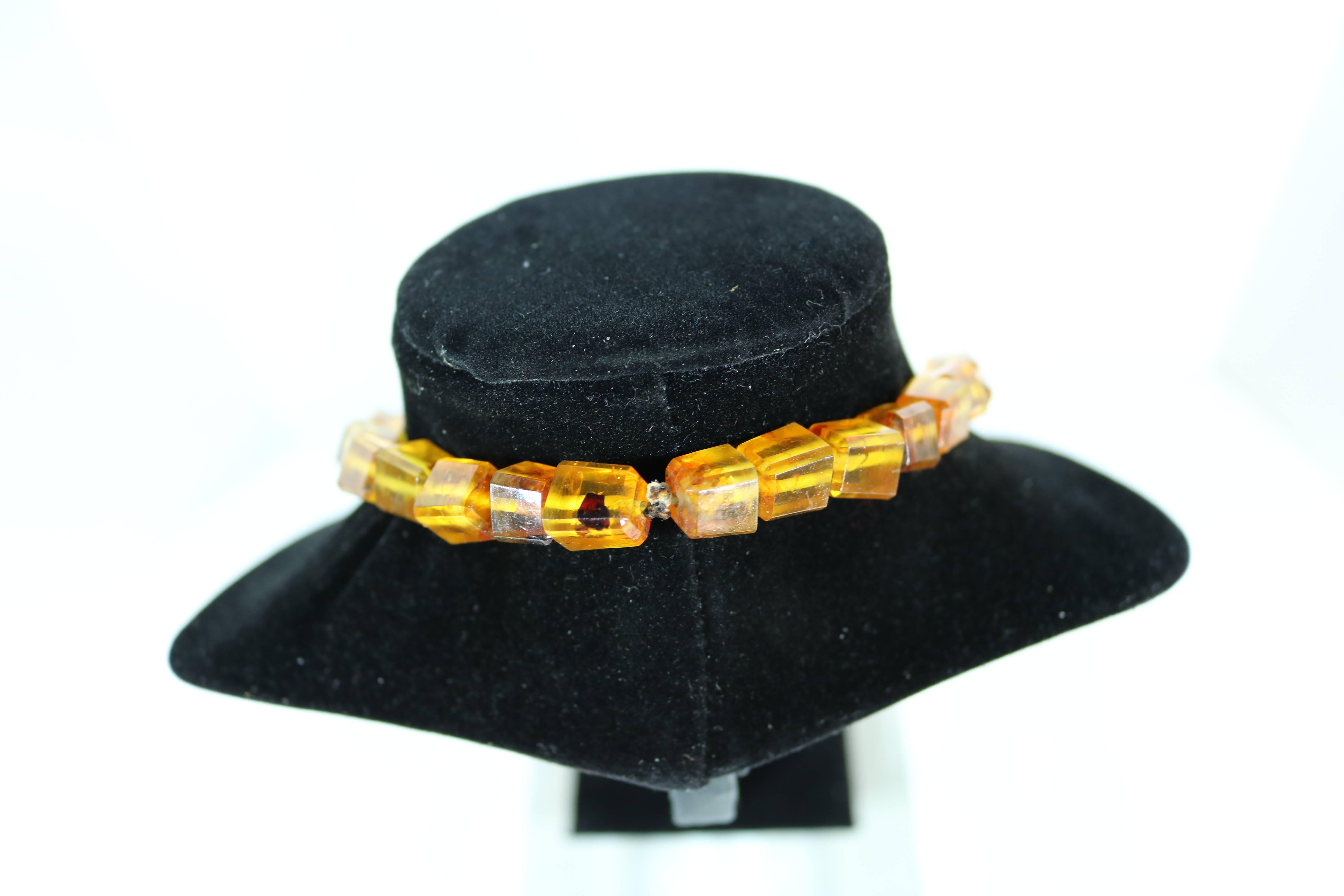 Fine Baltic Graduated, Amber Necklace 1