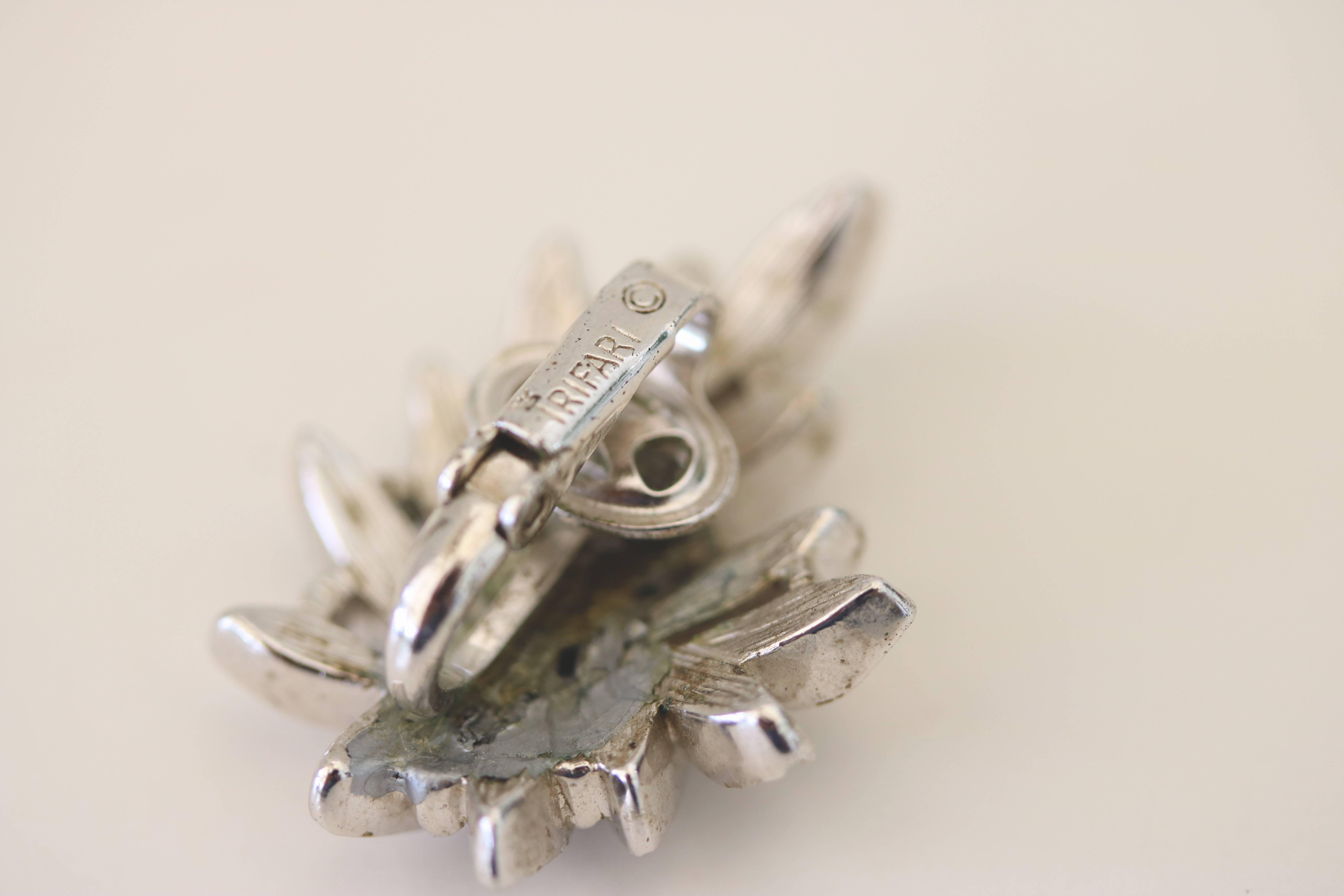 1950s Trifari Organic Modern Silver Leaf Necklace & Earrings Set For Sale 2