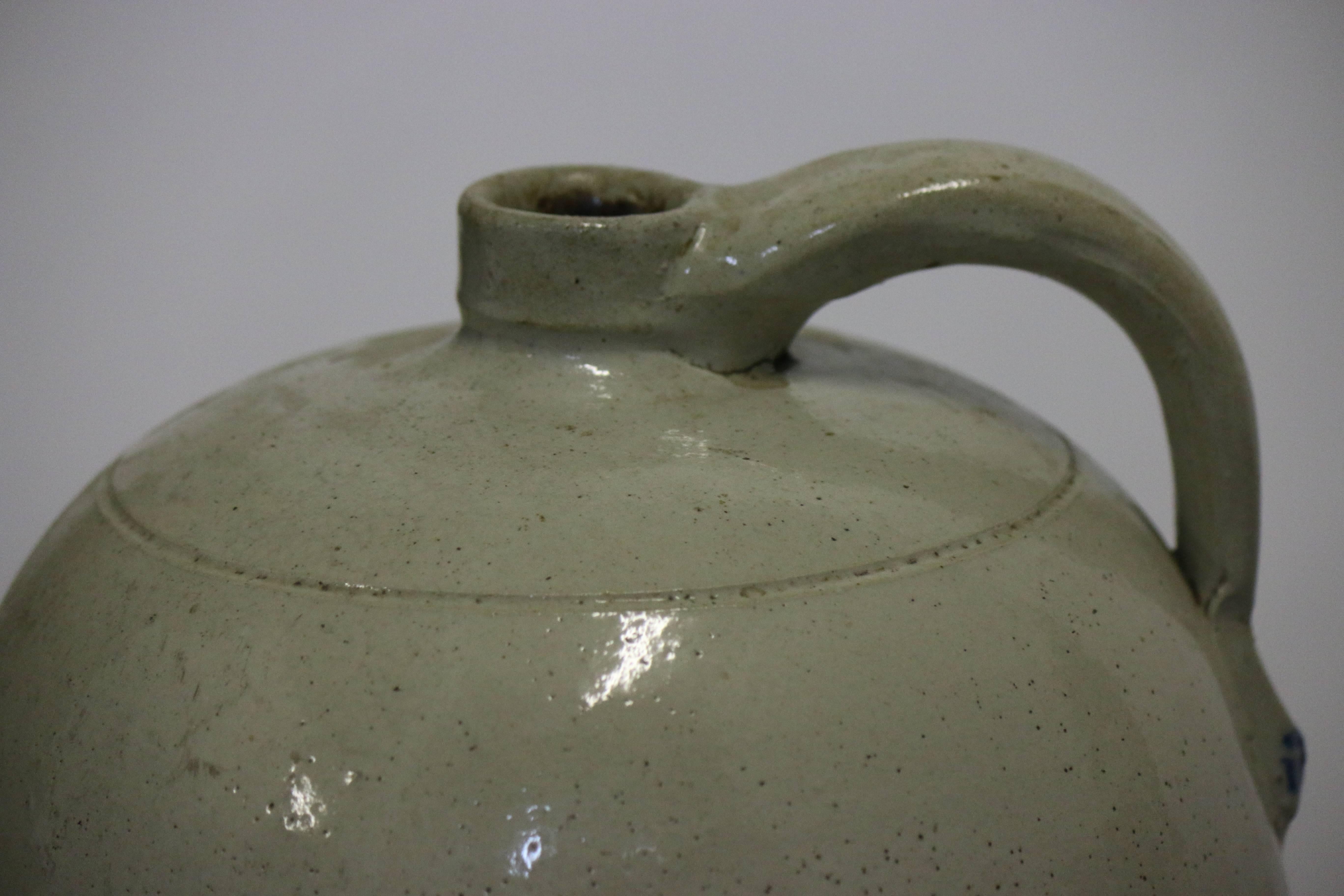 American Colonial Large Early American #5 Pennsylvania Salt Glaze Jug Pottery For Sale