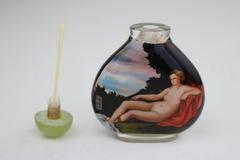 Nudes Reverse Painted Chinese Glass Snuff Bottle in Manner of Artist Titian