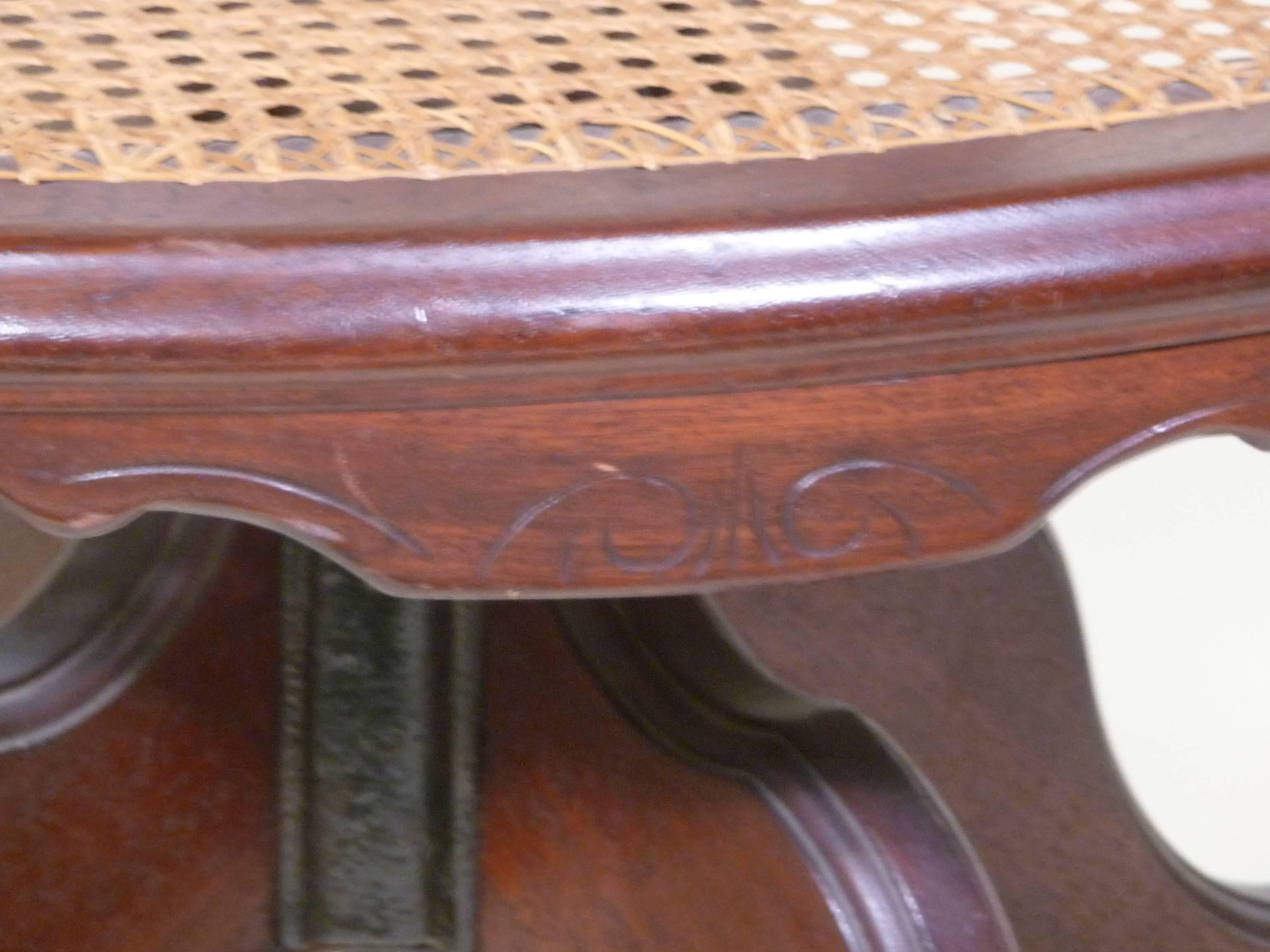 Hand-Carved Very Fine Eastlake Mahogany Swivel Desk Chair, circa 1880