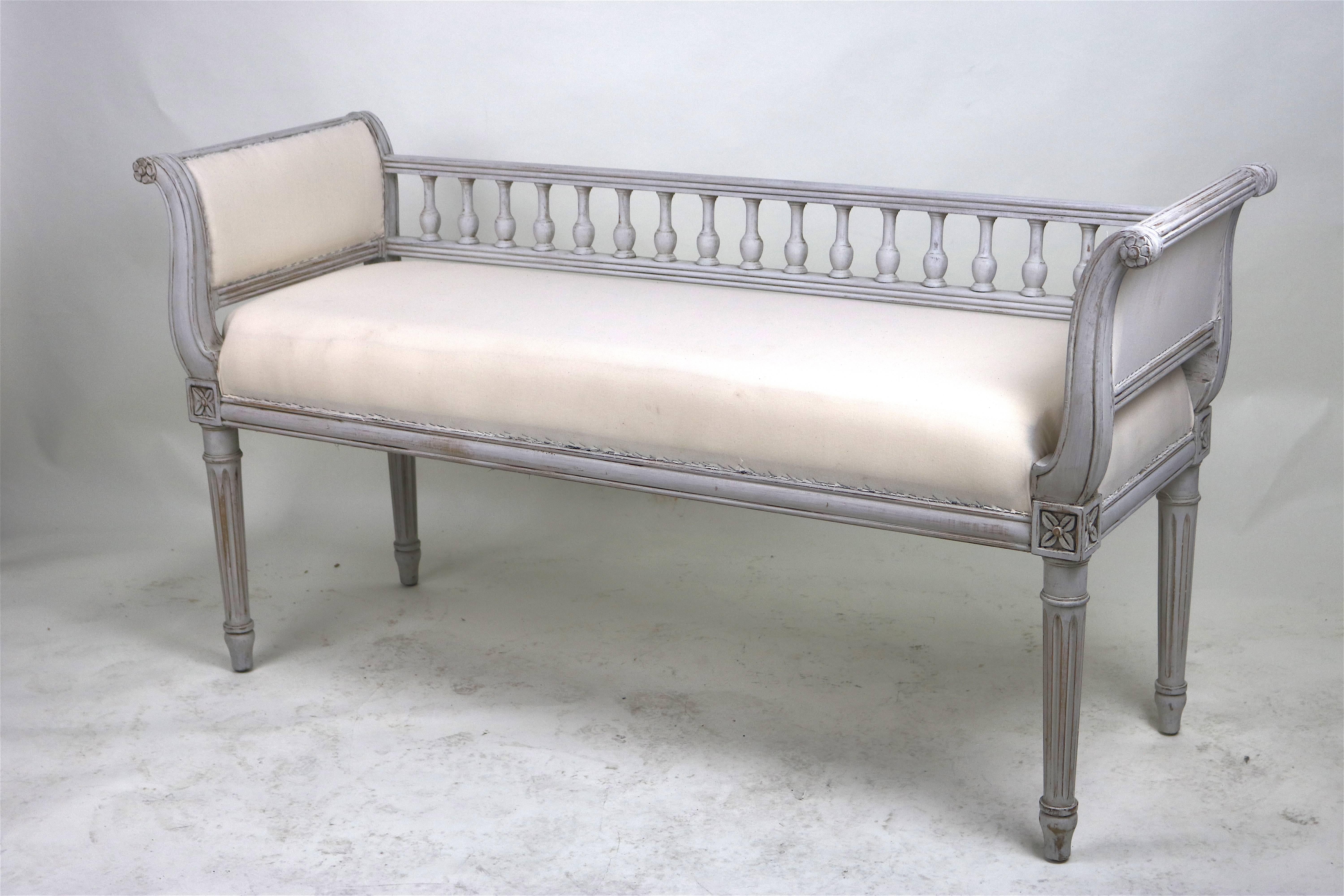 Hand-Carved Rare Period Swedish Gustavian Painted Spindle Back Bench, 19th Century