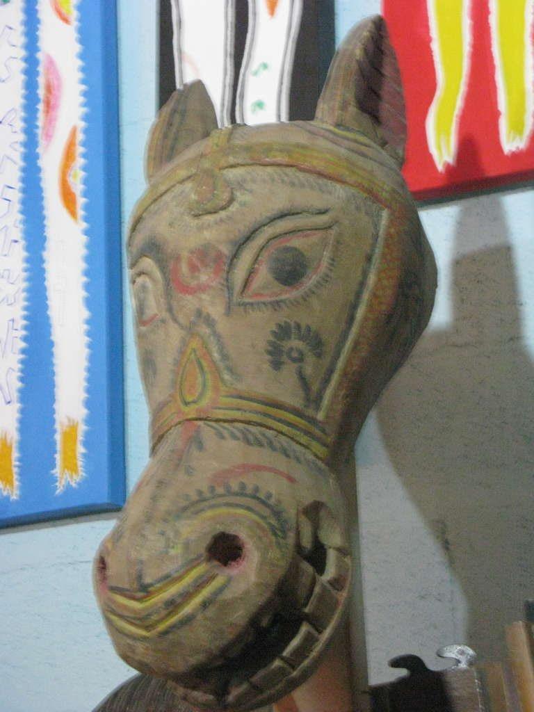 Monumental Mid-Century Mexican Folk Art whimsical hand-carved wood polychrome horse head sculpture. A very cool sculptural addition to your space.

We are a private Estate Holding Co. for our families worldwide Art and Antique Collection from the