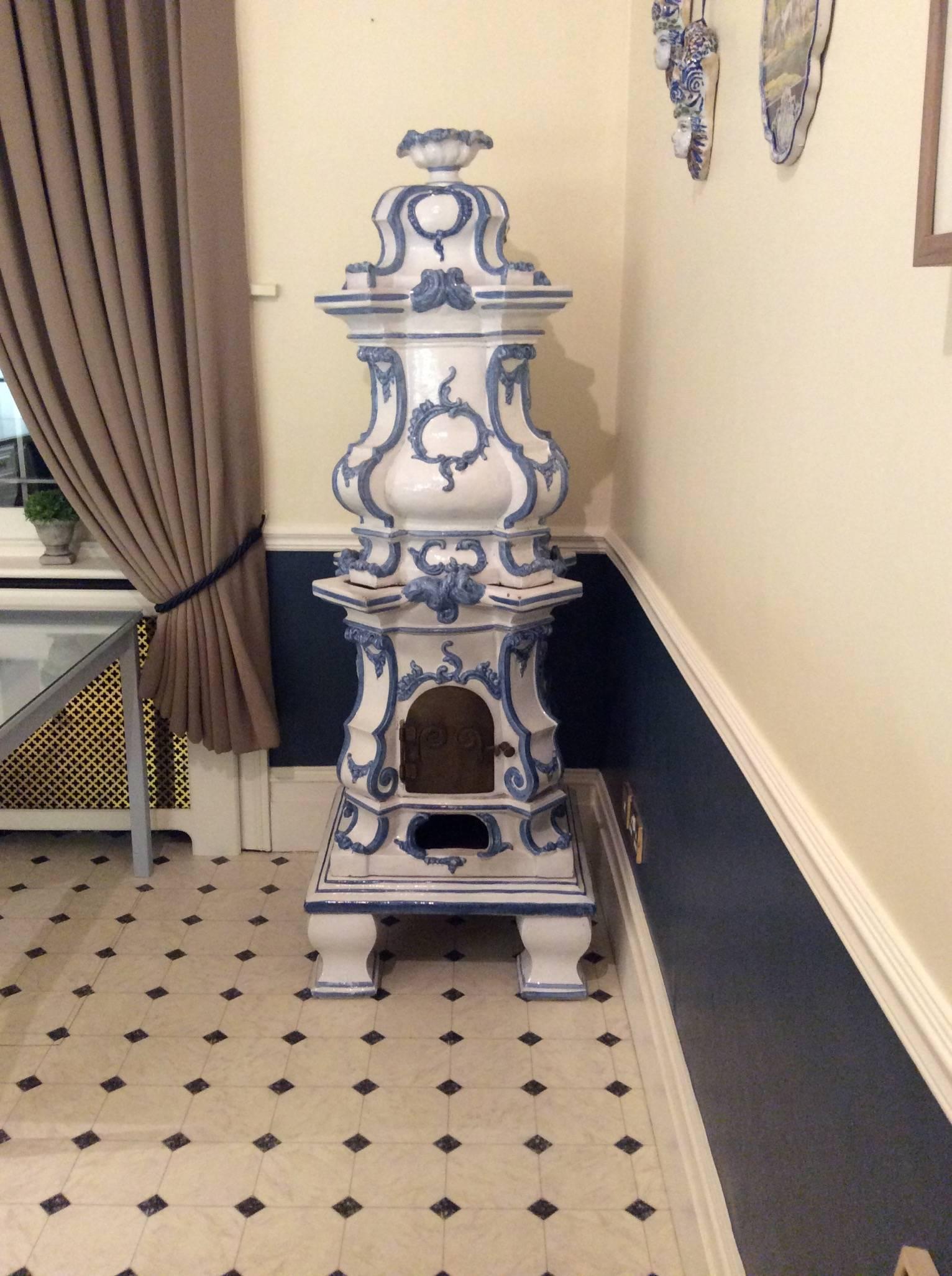 19th Century German Rococo Style Majolica Stove Kachelofen In Excellent Condition In London, GB