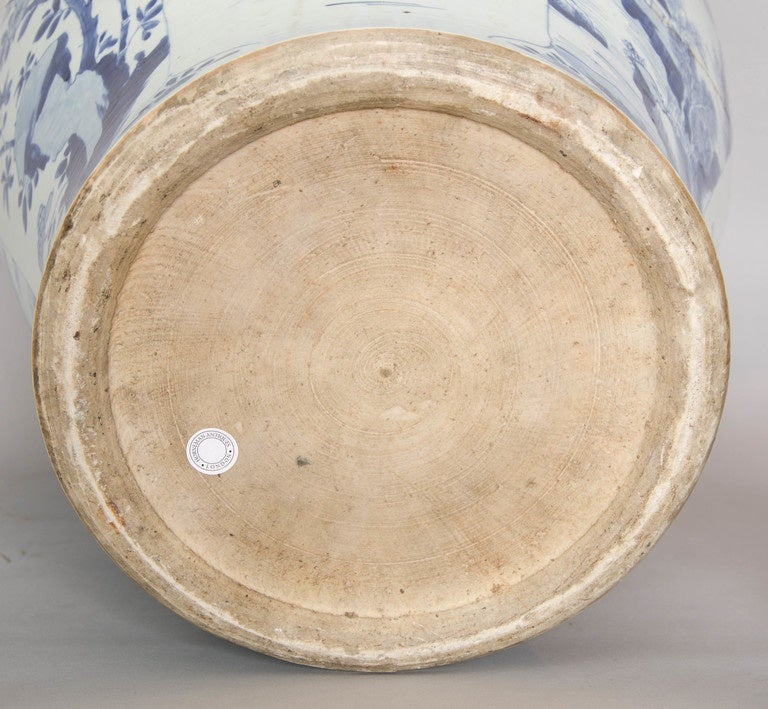Kangxi Blue and White Jar, circa 1700 For Sale 5
