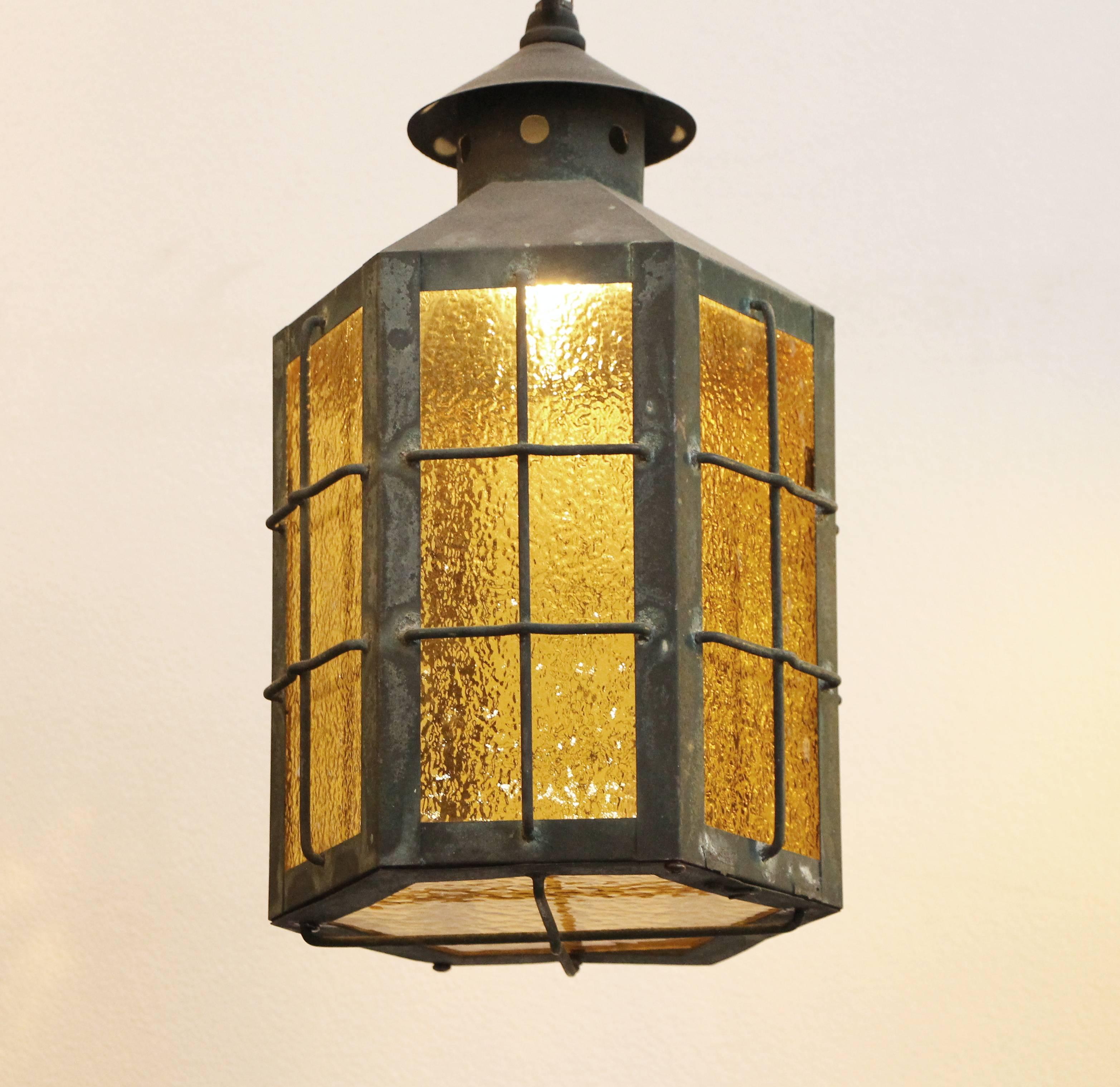 1930s Pair of Outdoor Copper Pendant Lanterns with Textured Amber Glass In Excellent Condition In New York, NY