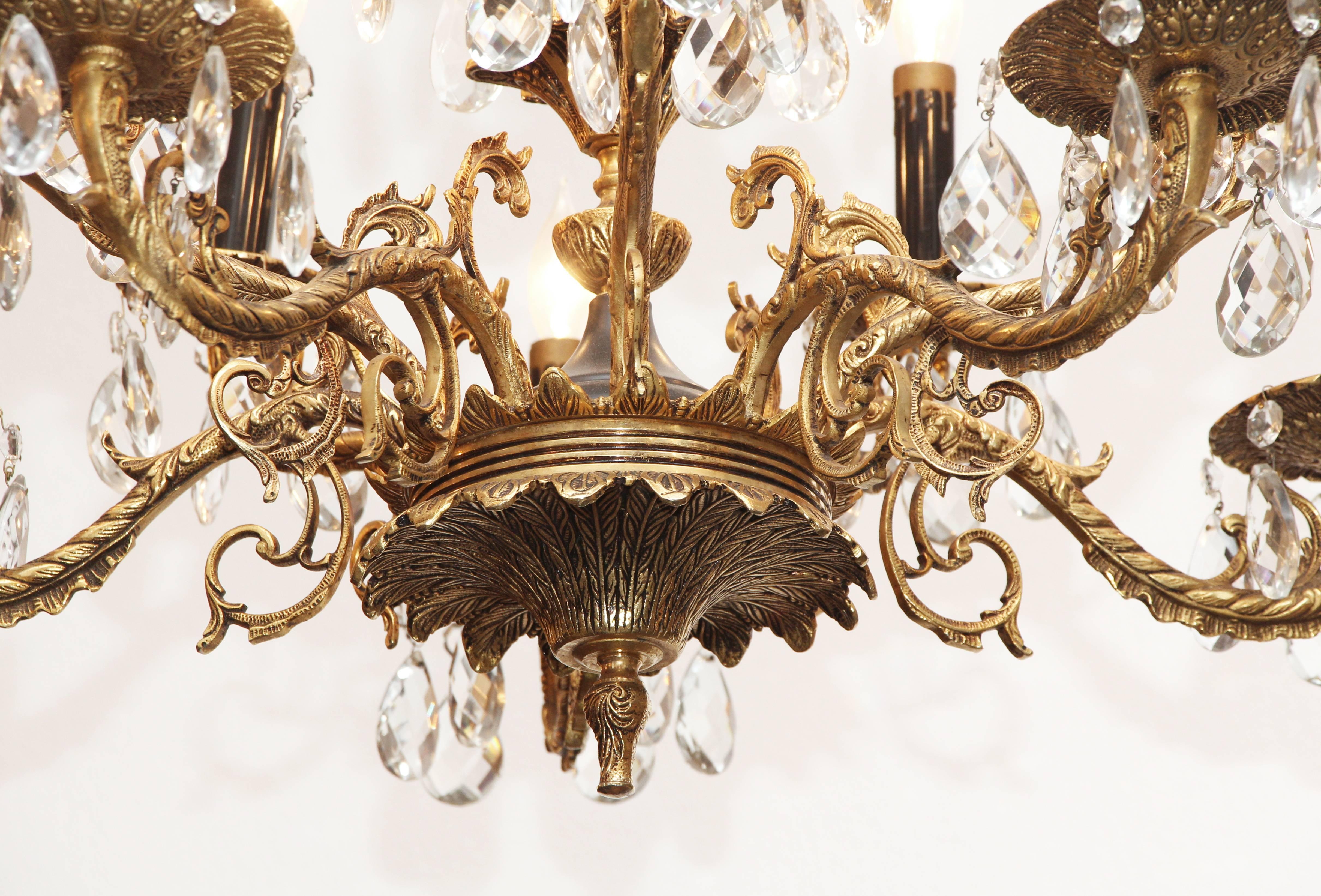 American 1940s Ten-Light Ornate Crystal Chandelier with Acanthus Leaves