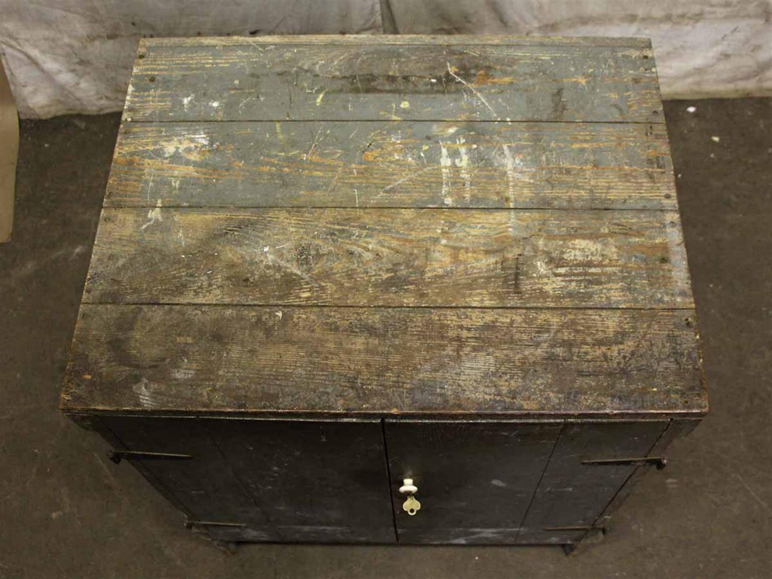 1920s Antique Wooden Tool Cabinet with Five Drawers In Excellent Condition In New York, NY