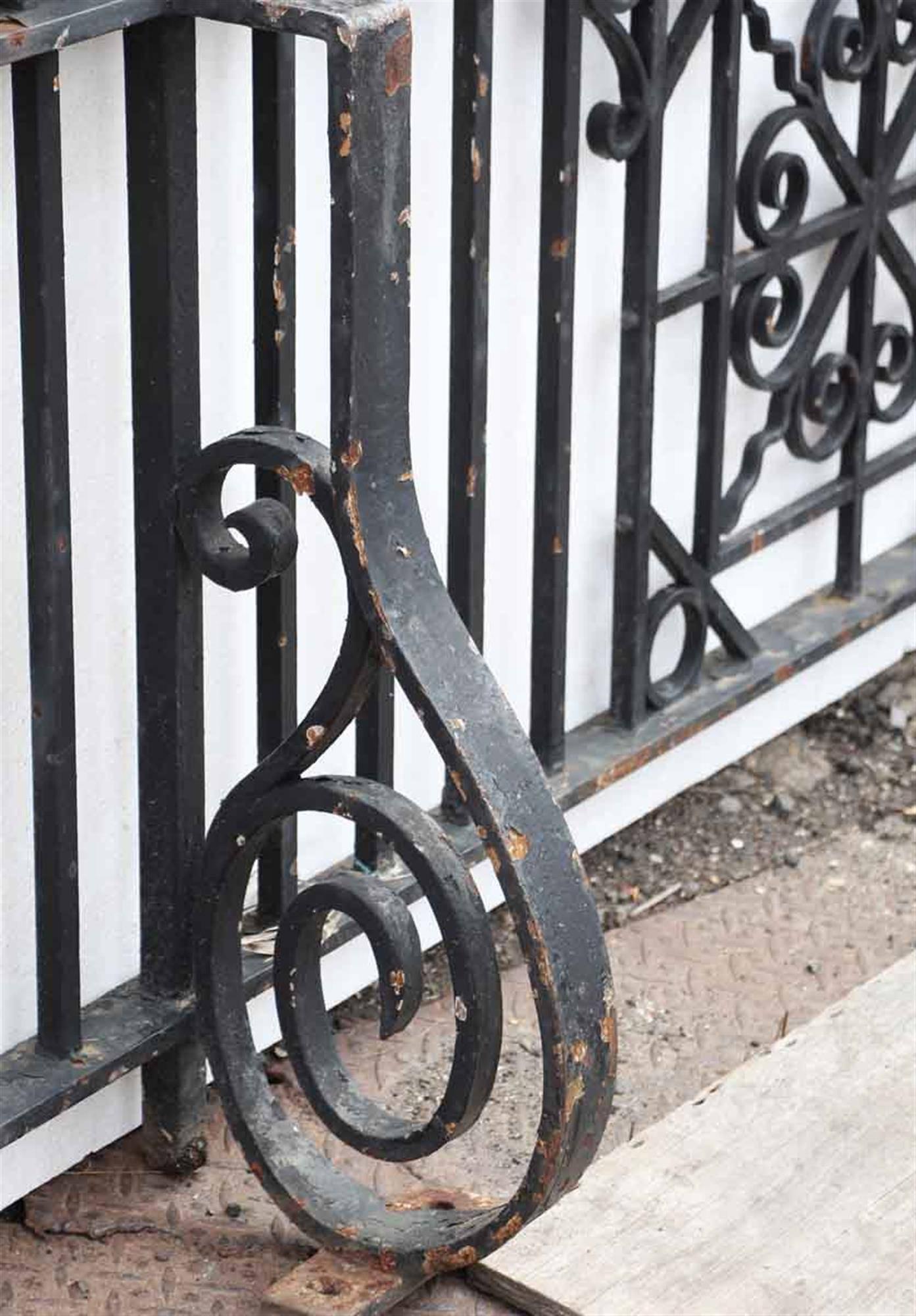 1905 Hand-Wrought Iron Juliet Balcony with Ornate Mounting Brackets In Excellent Condition In New York, NY