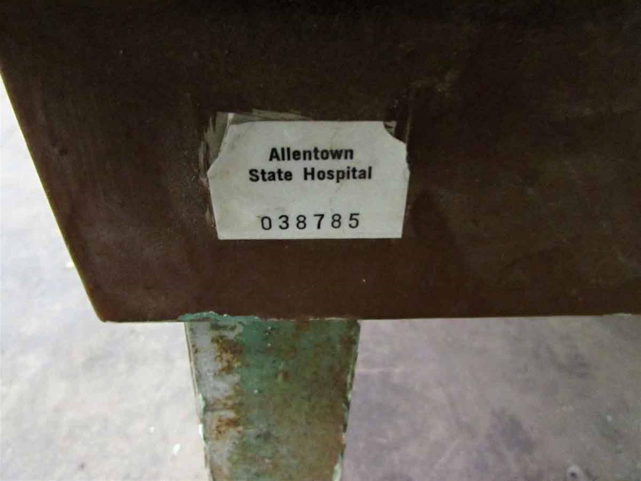 1950s Mid-Century Modern Steel Bench from the Allentown, PA State Hospital In Excellent Condition In New York, NY