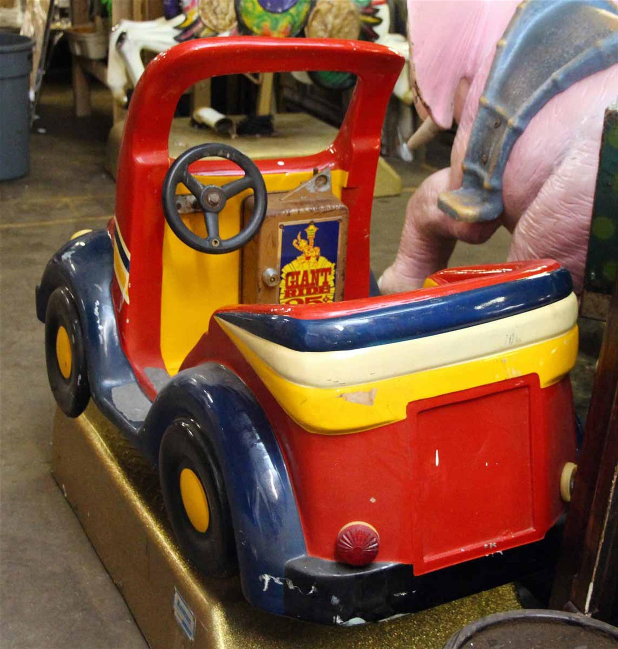 Fin du 20e siècle Ride Kiddie Ride de 1972 Love Buggie Coin Operated