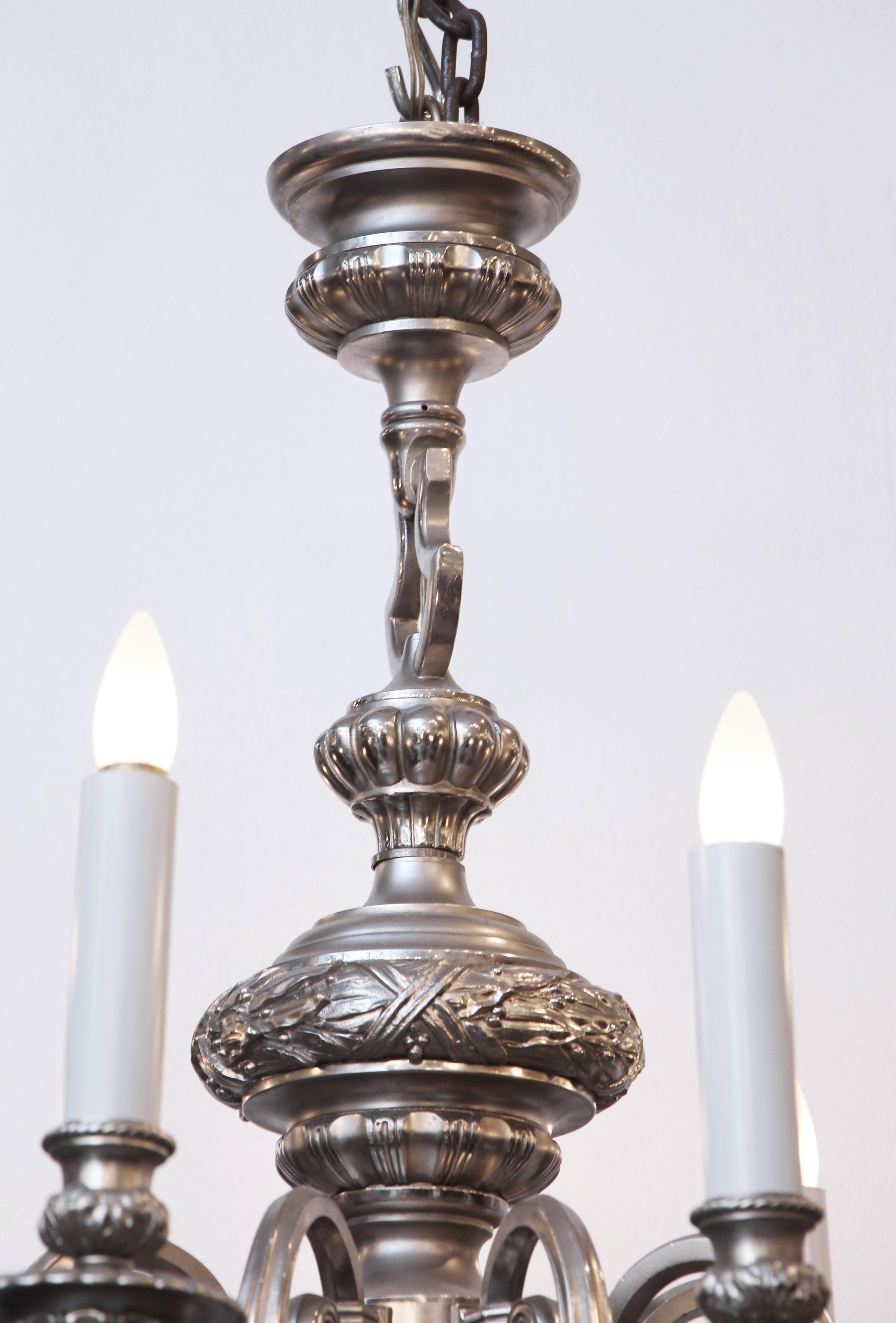 1920s English Silvered Bronze 9 Light Chandelier Laurels and Fruit In Good Condition For Sale In New York, NY