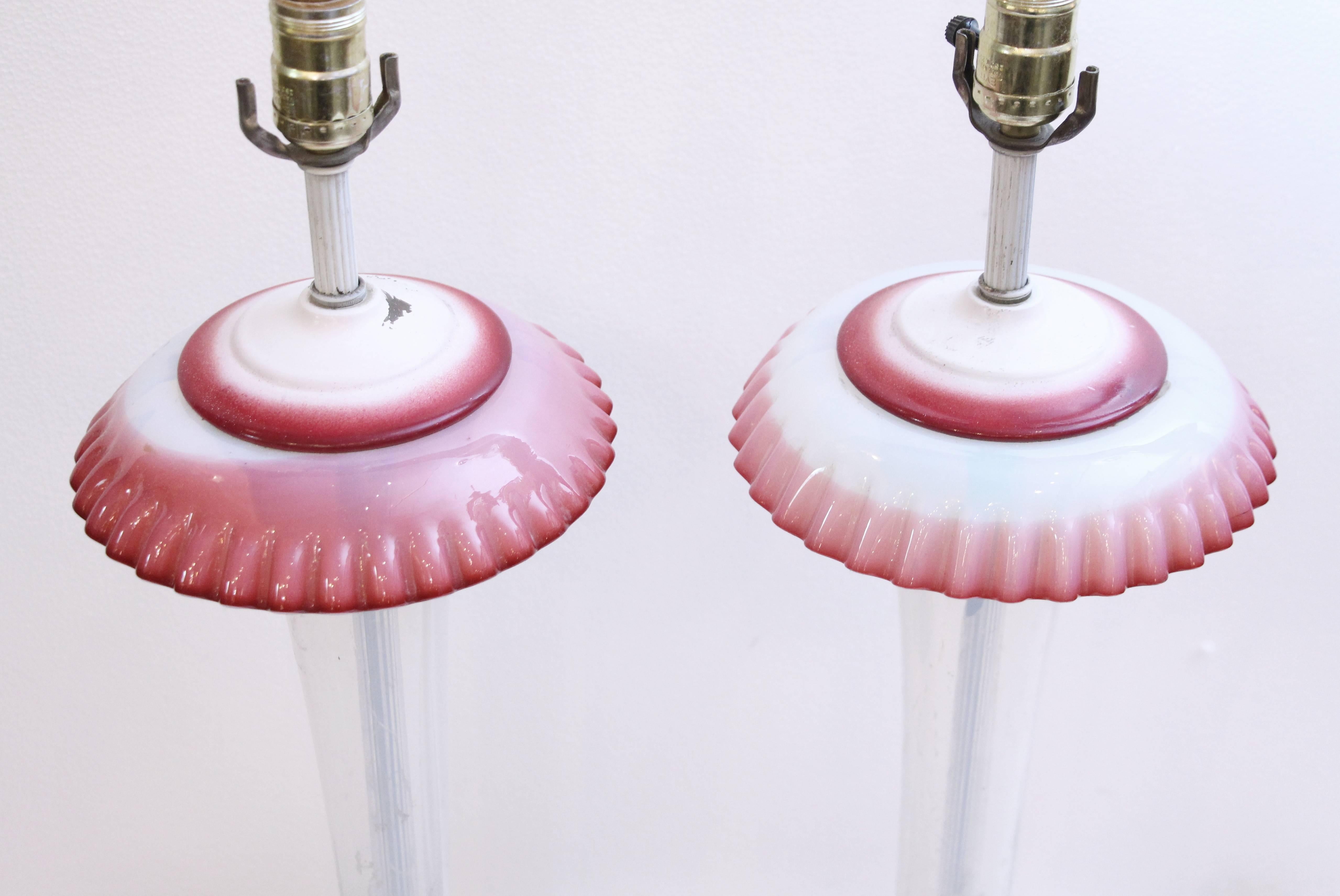 1940s Pair of Red and White Murano Opaline Glass Table Lamps from Italy In Excellent Condition In New York, NY