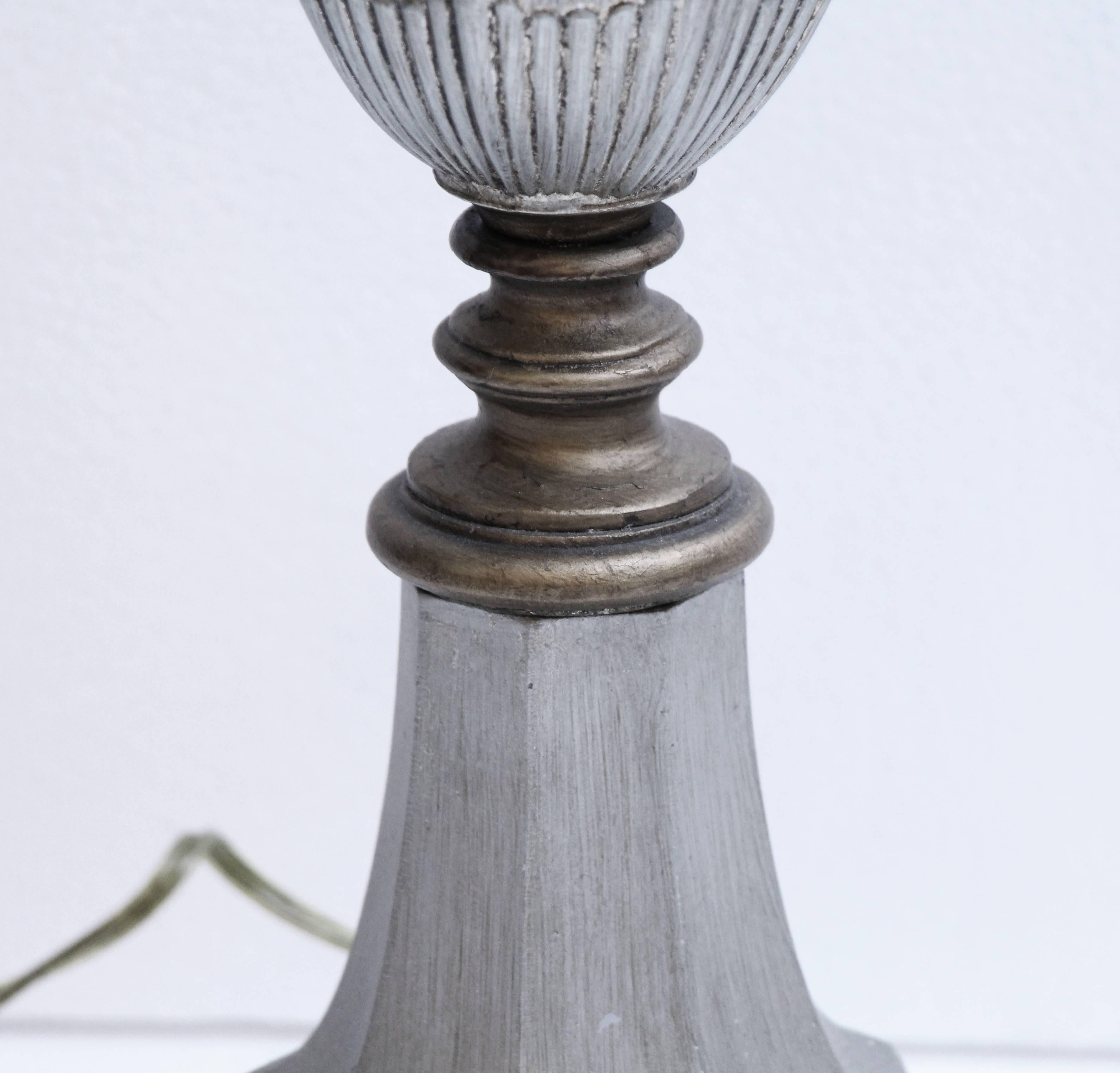 Mid-20th Century Pair of UK Georgian Style Bronze Table Lamps with Silver and Gold Plating, 1940s