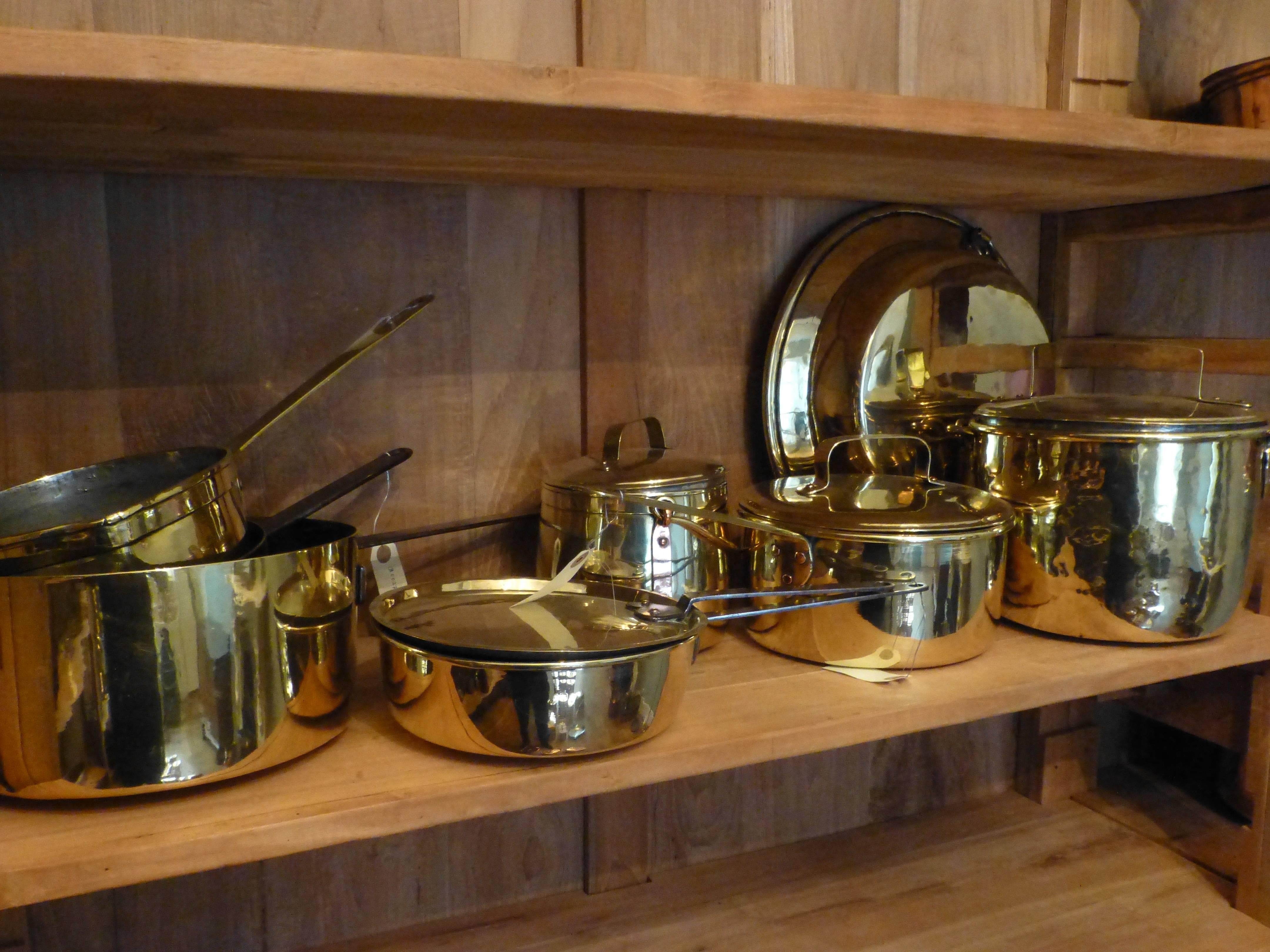18th-19th Century English Polished Brass Set of Cooking Pots 4