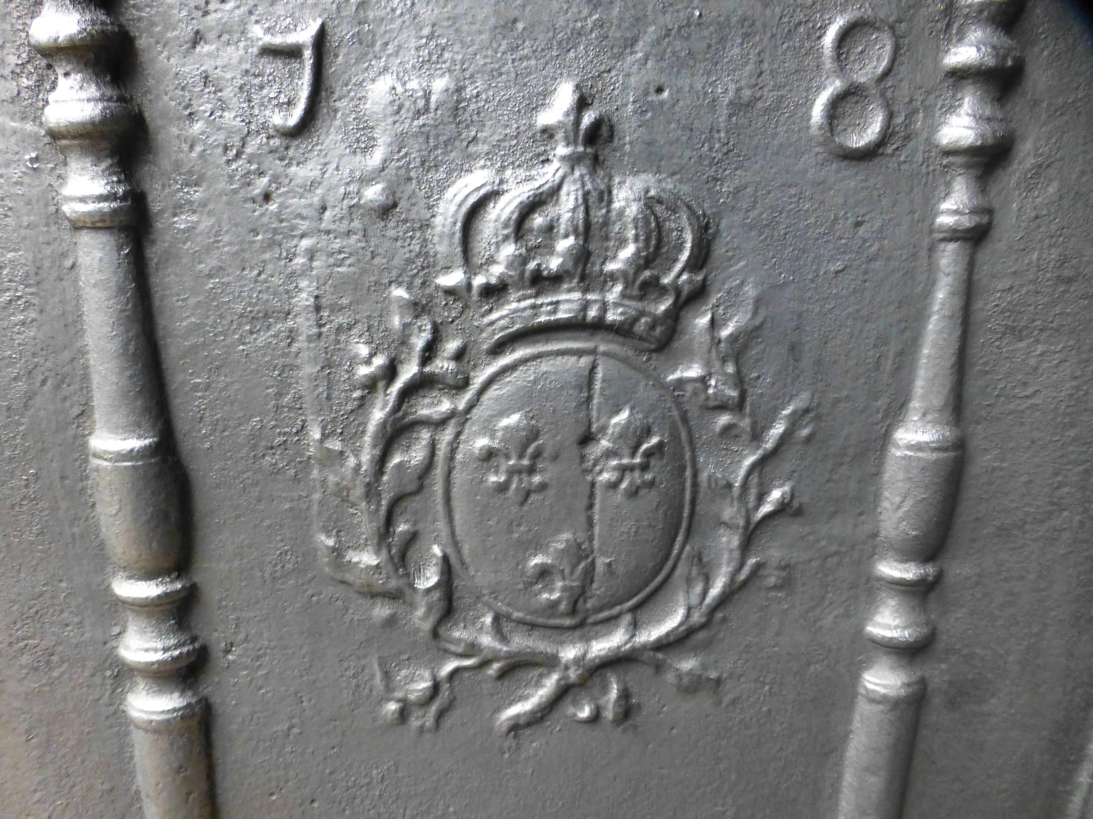 18th Century French Fireback, Pillars with Arms of France In Good Condition In Amerongen, NL