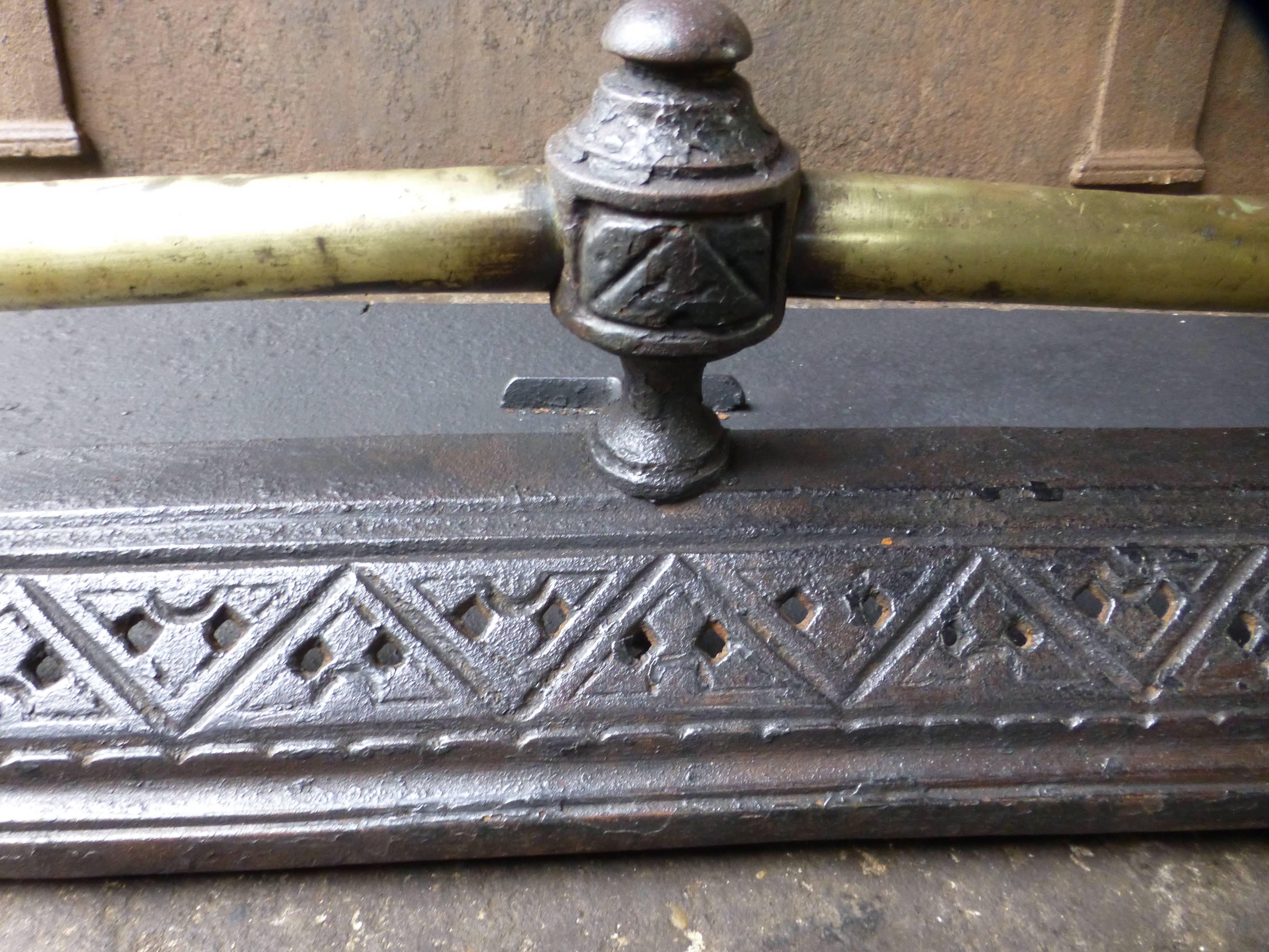 Victorian 19th Century English Fireplace Fender For Sale