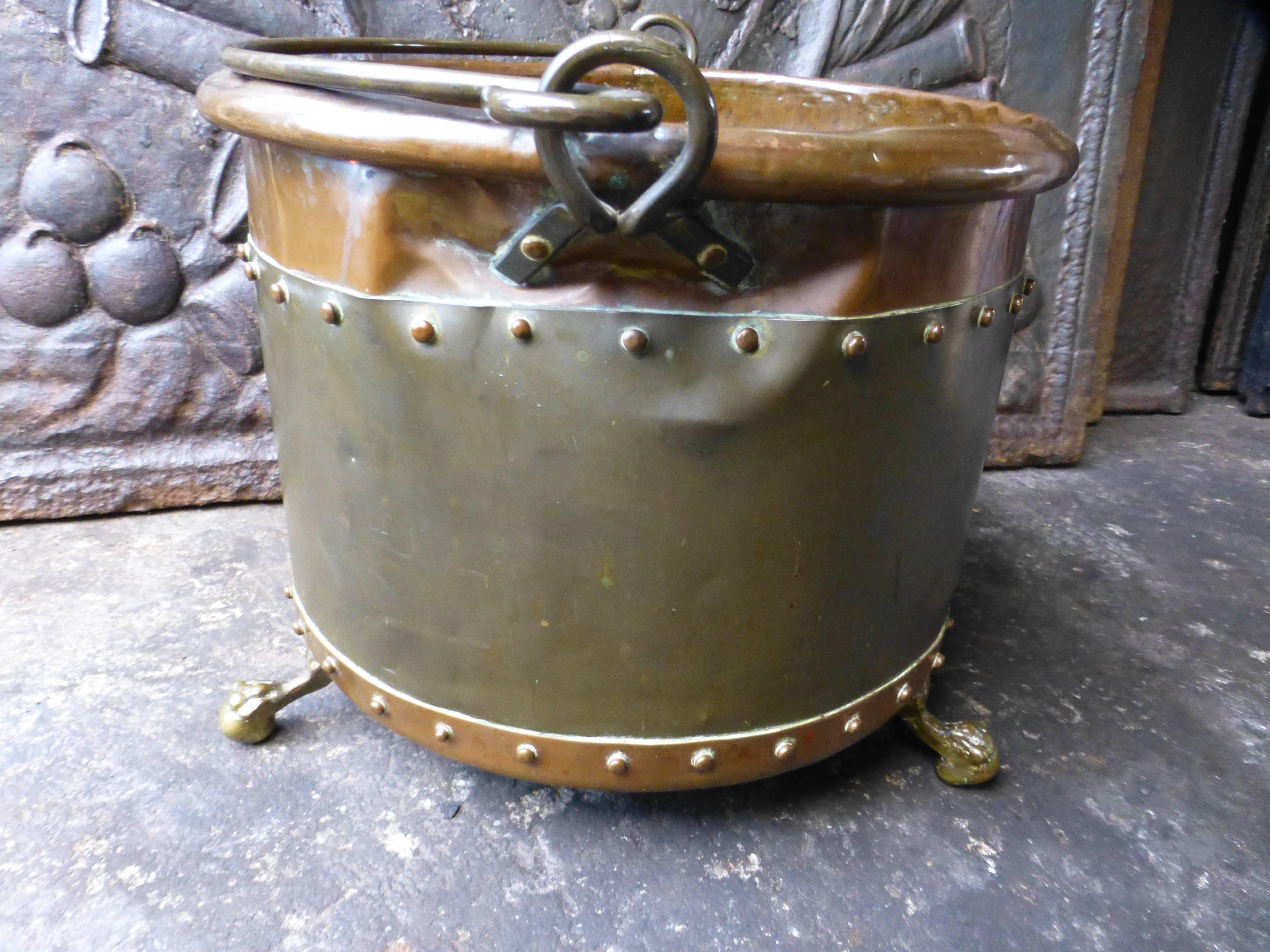 19th Century French Log Basket or Log Holder In Good Condition In Amerongen, NL