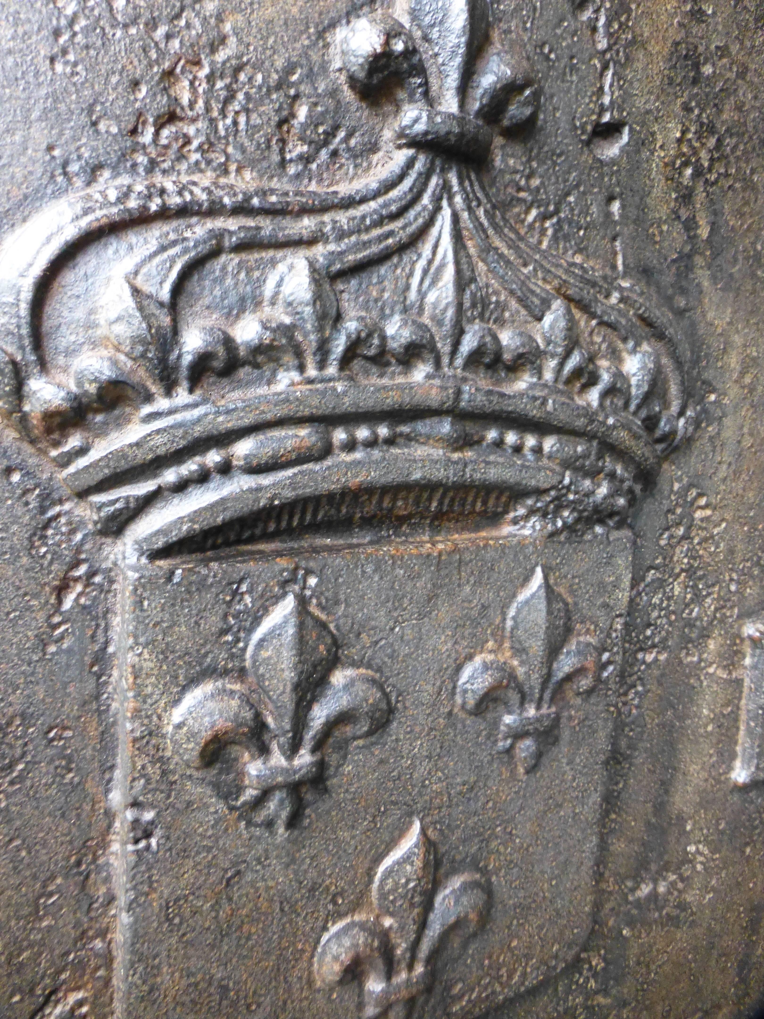 Cast Beautiful 'L' (Louis XIV) Fireback with Arms of France, 17th-18th Century 