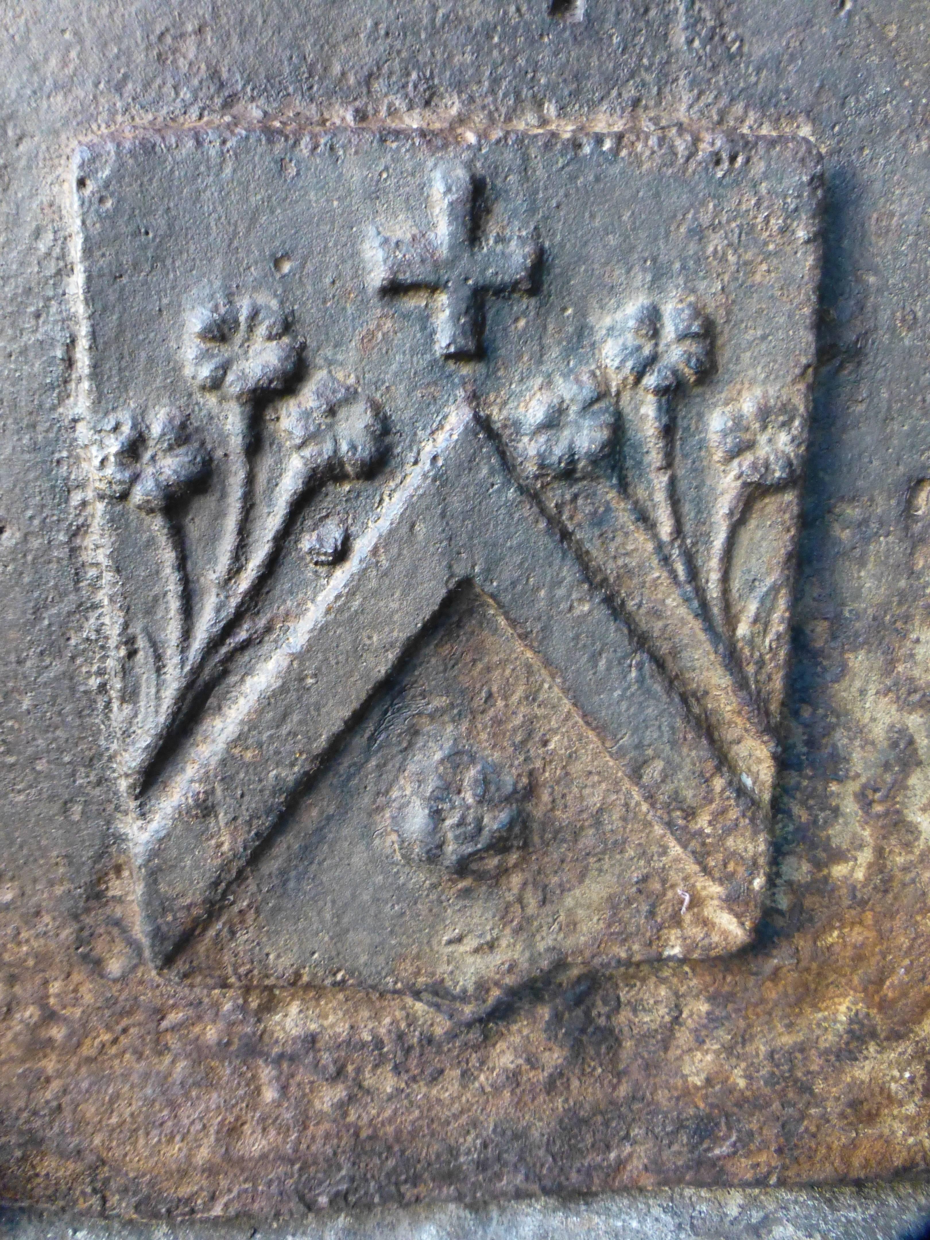 17th Century French Coat of Arms Fireback In Good Condition In Amerongen, NL